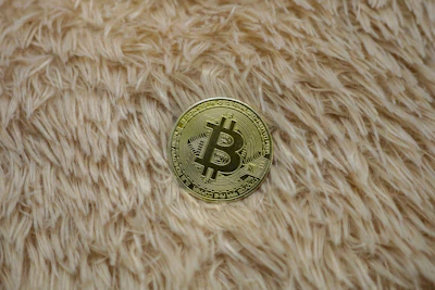 XRP's Tug-of-War: $1.30 Support and Bitcoin's Shadow Loom Large