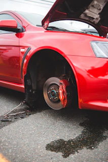 a car with its front end smashed