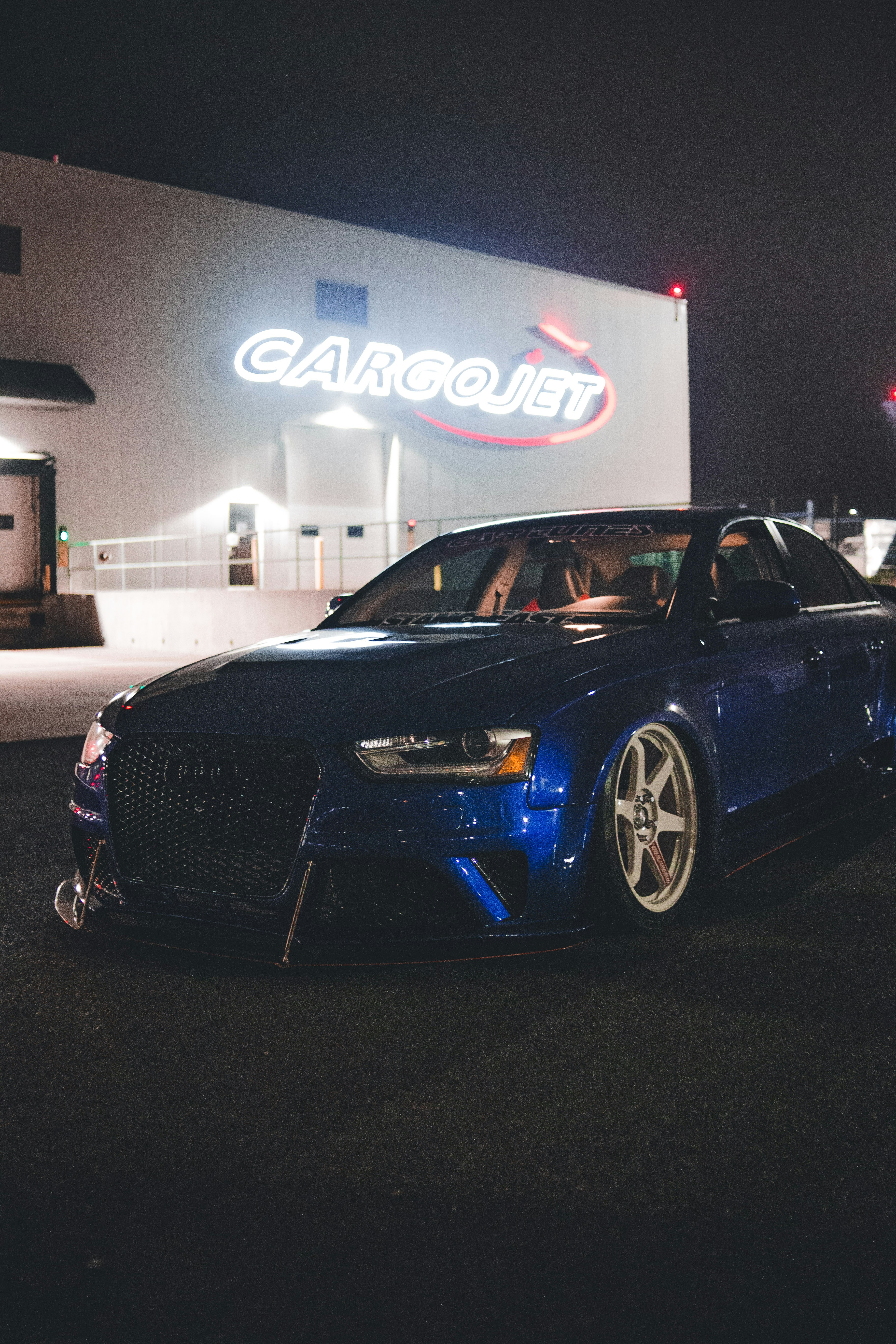 Photo by introspectivedsgn