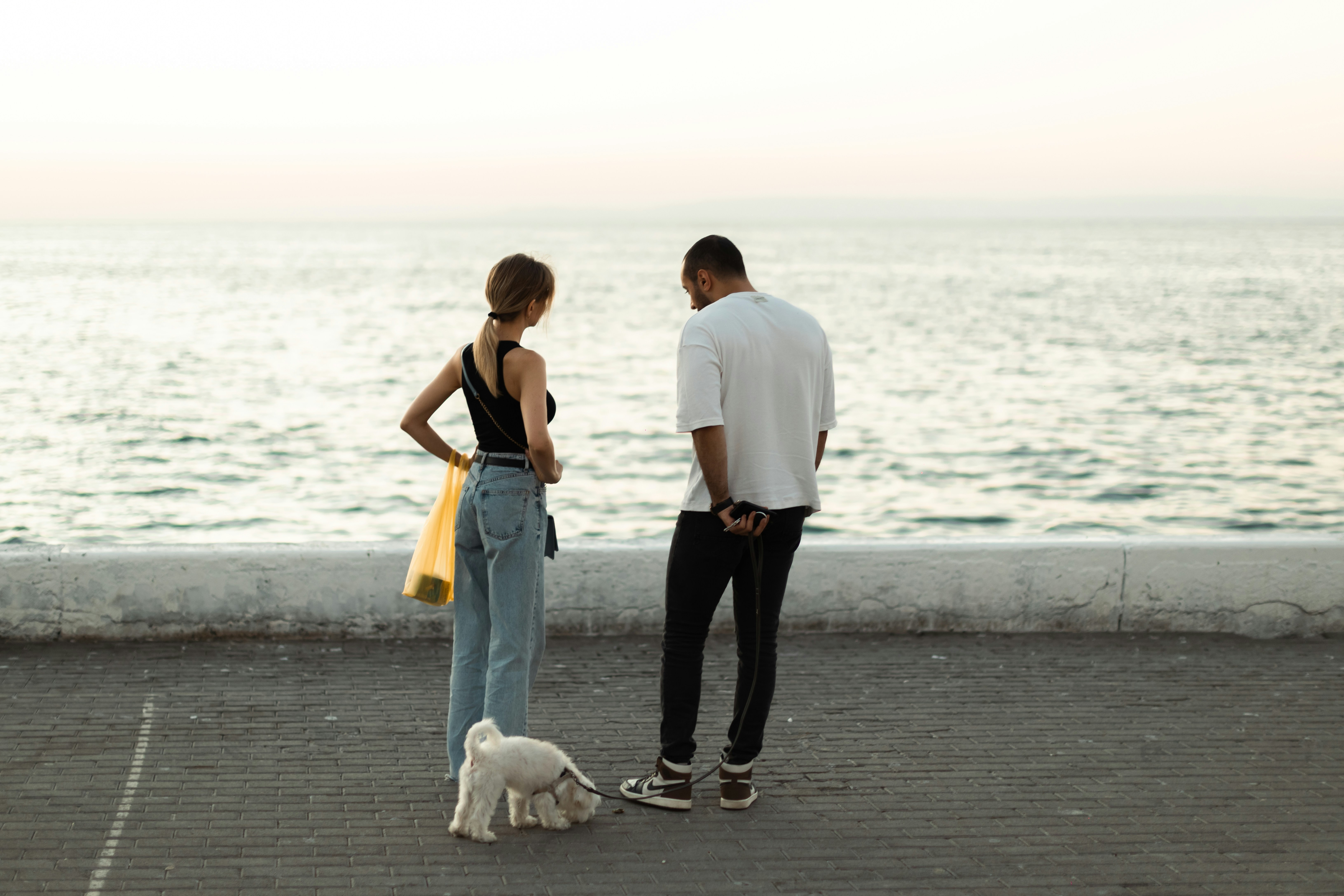 photo-1659016199380-3107bdb3a58f?ixid=M3wxMjA3fDB8MXxzZWFyY2h8MjB8fGdldCUyMHlvdXIlMjBib3lmcmllbmQlMjBiYWNrJTIwdGlwcyUyMGFmdGVyJTIwYnJlYWt1cHxlbnwwfHx8fDE3NTU2MjY1NDR8MA\u0026ixlib=rb-4.1.0