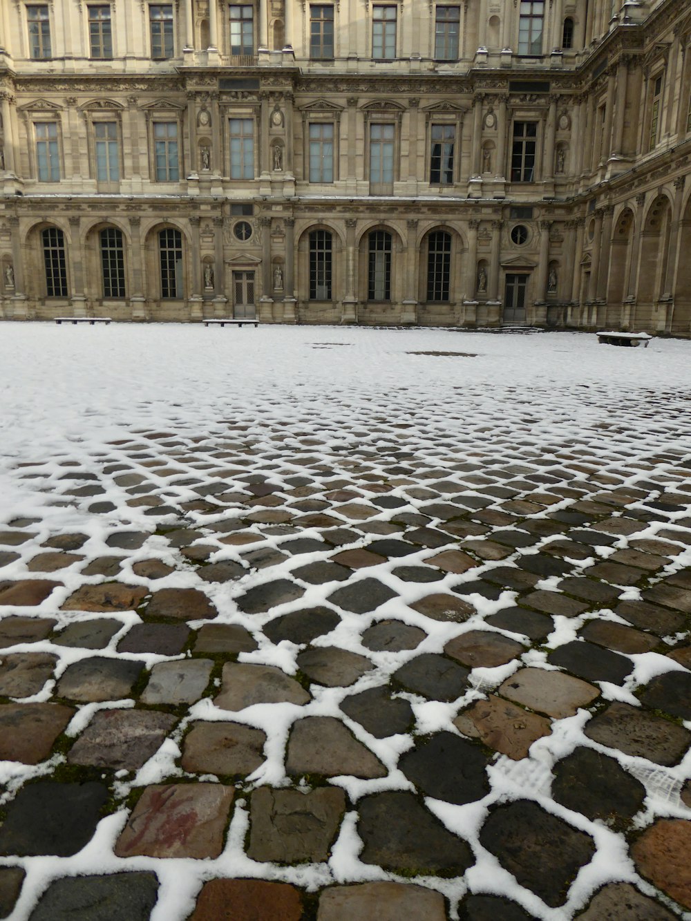 a large building with a large courtyard