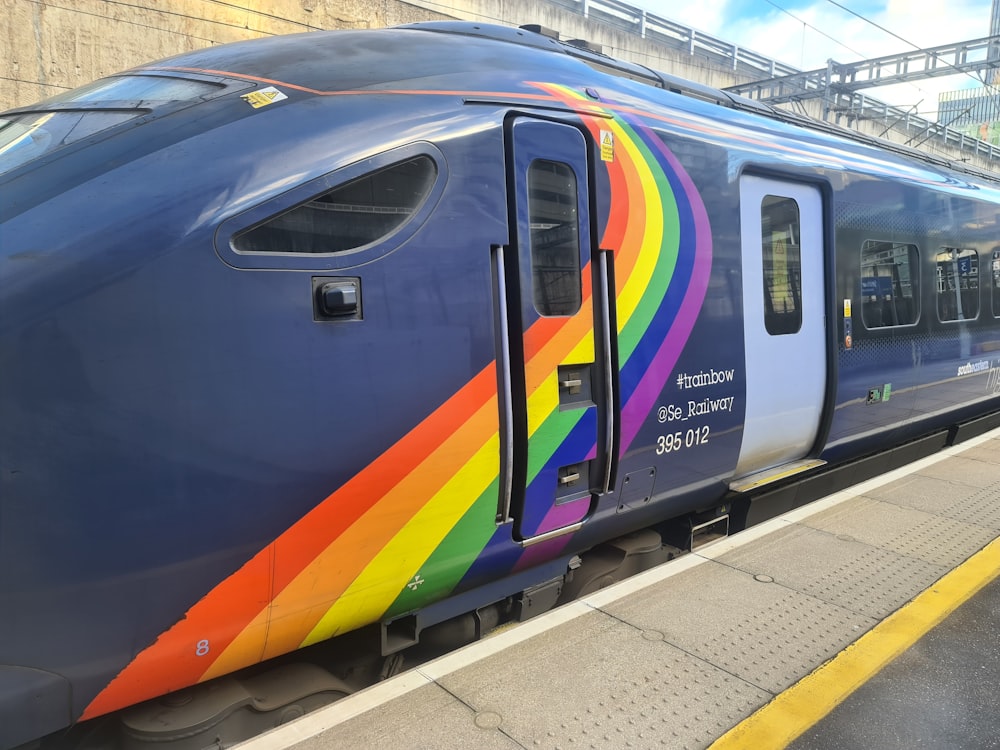 a train at a train station