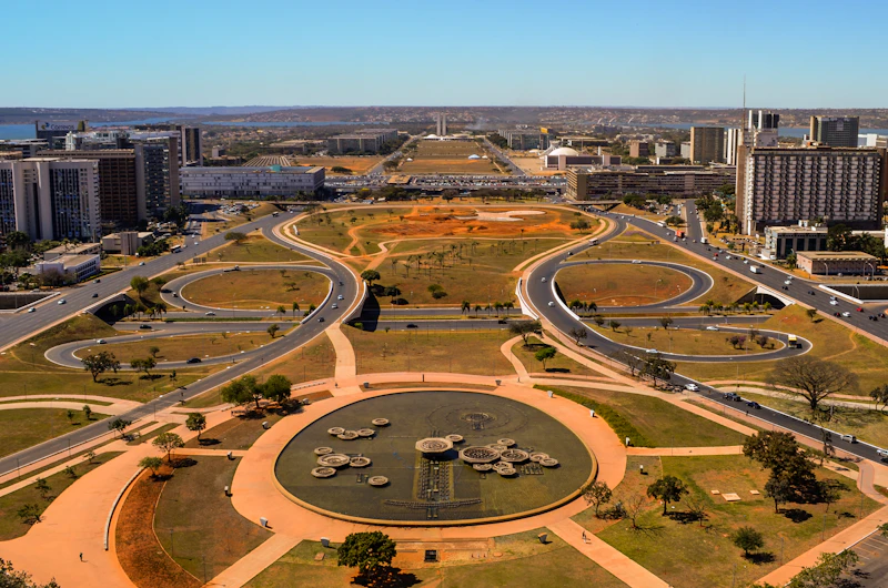 Calendário Airbnb Brasília 2026: quando subir a diária