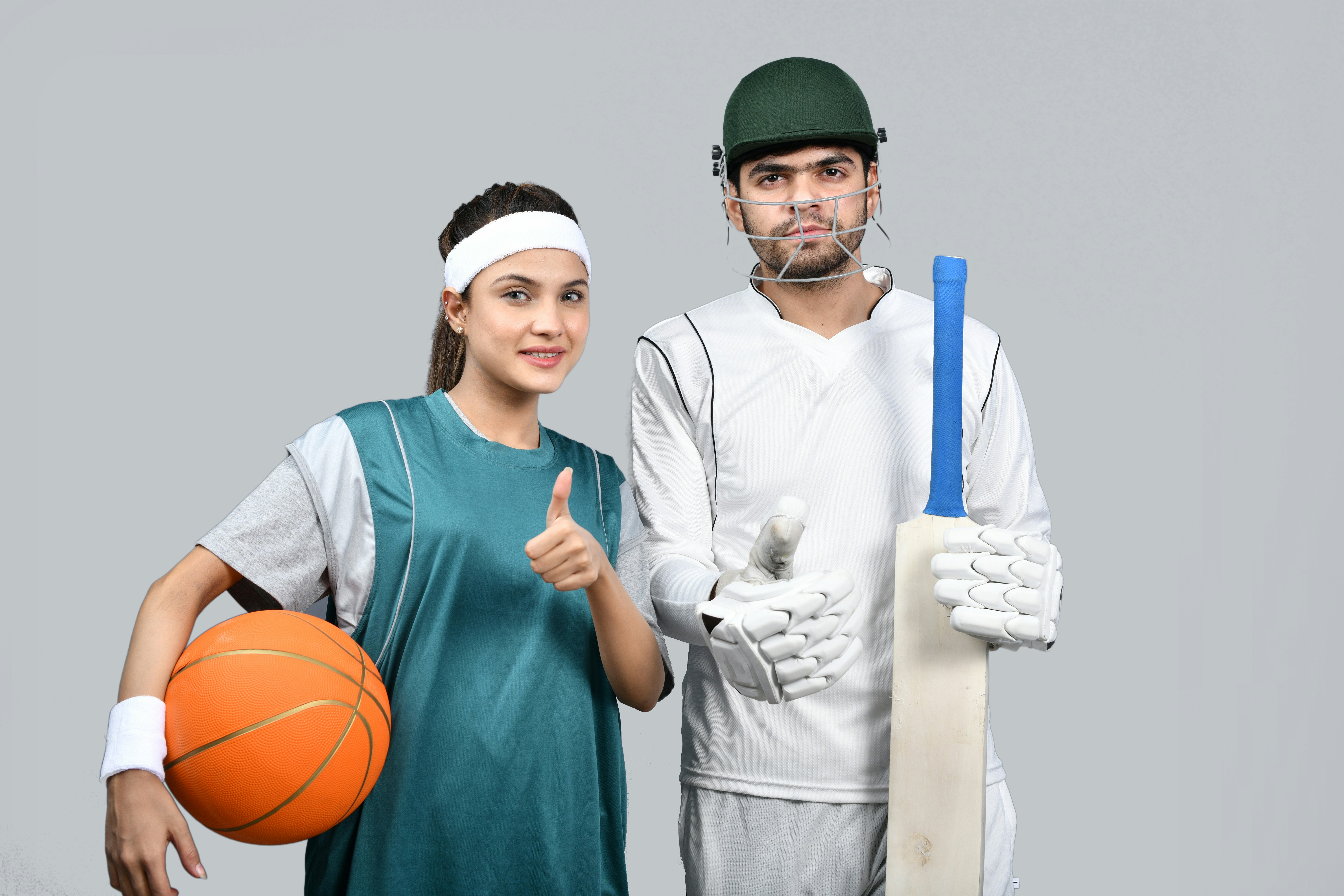 a man and woman dressed in casual clothing