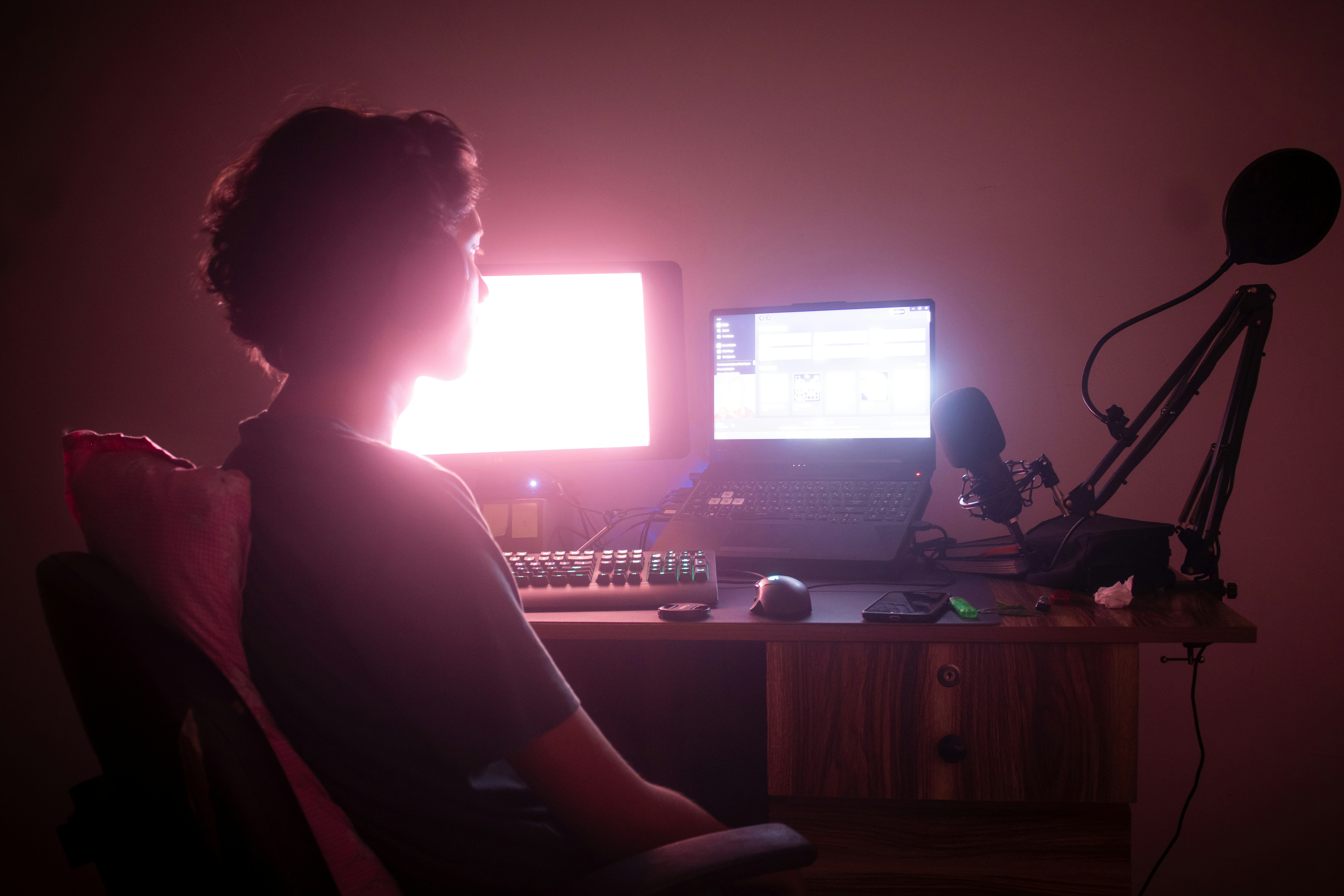 Log Off, Tune Out: The Quiet Exodus of Streaming's Biggest Stars
