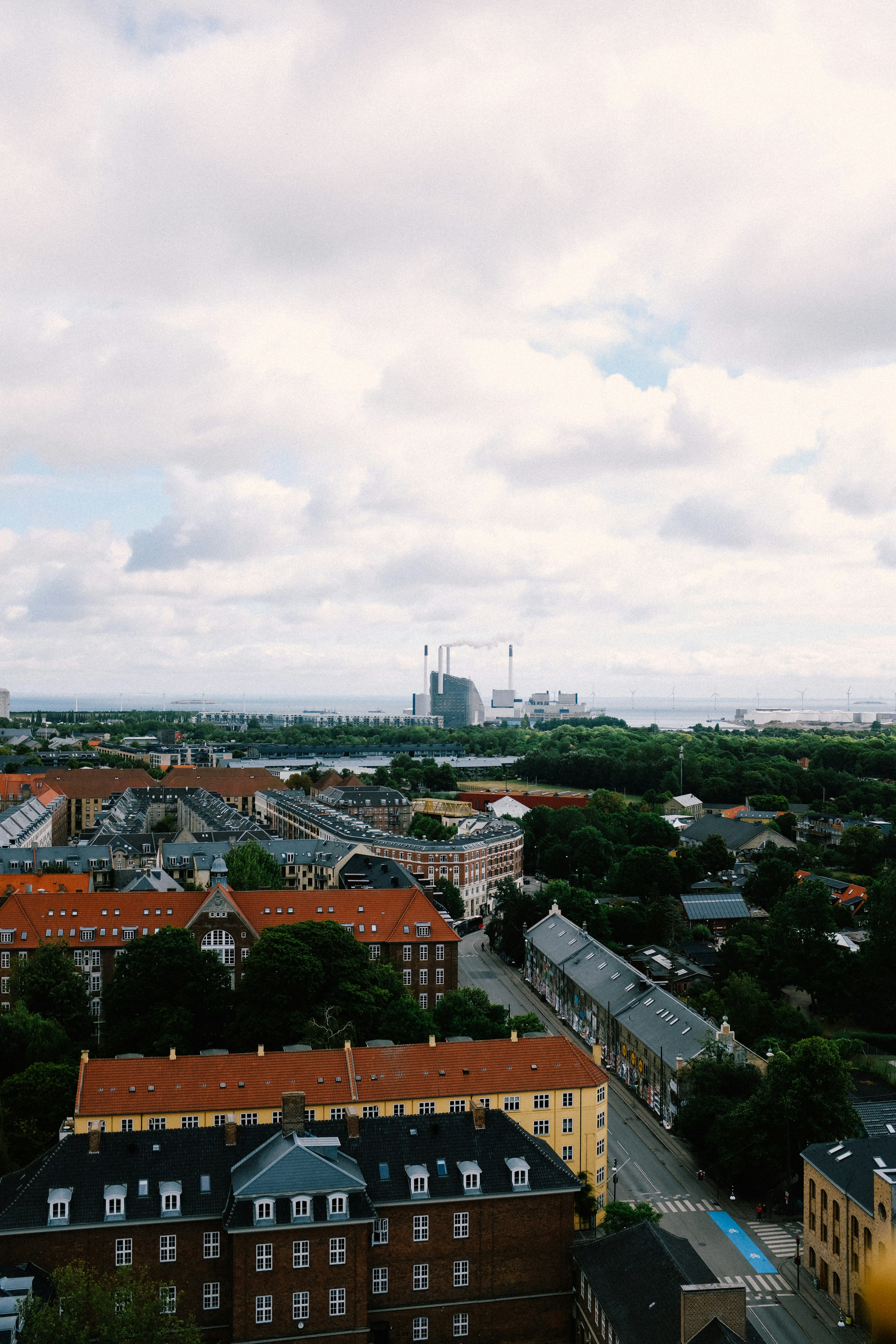 Photo by adrienolichon