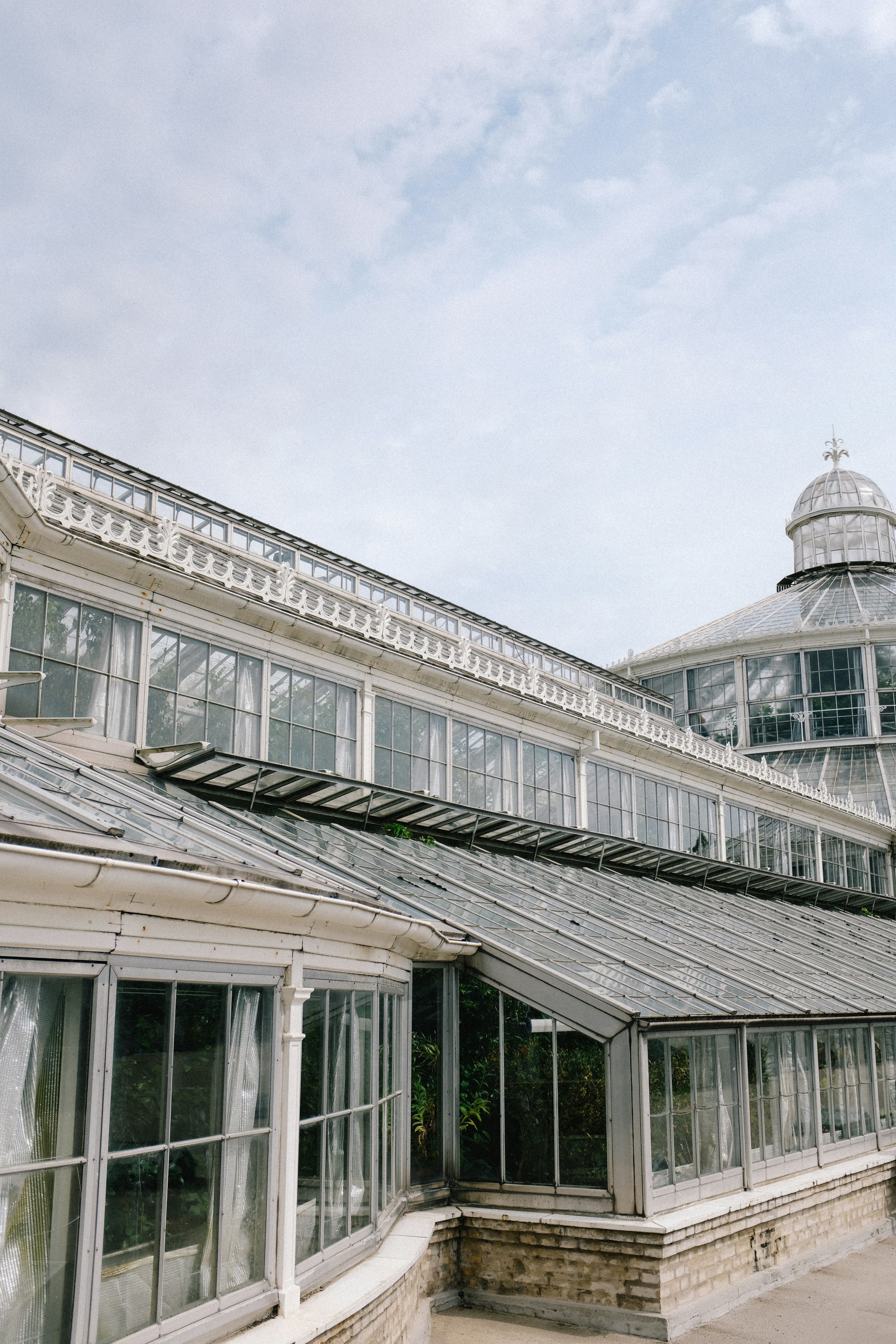 Photo by adrienolichon