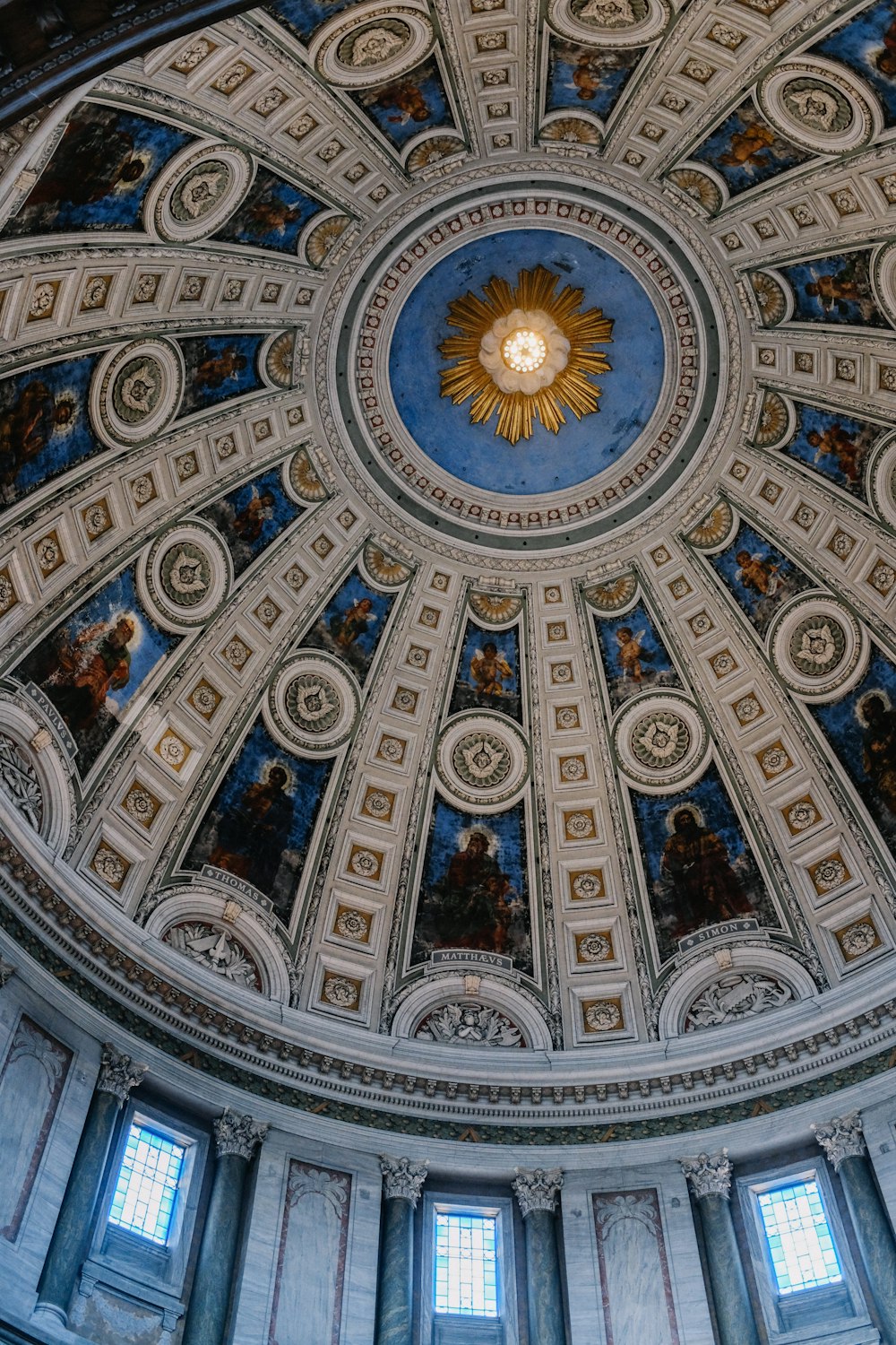 a ceiling with a design on it