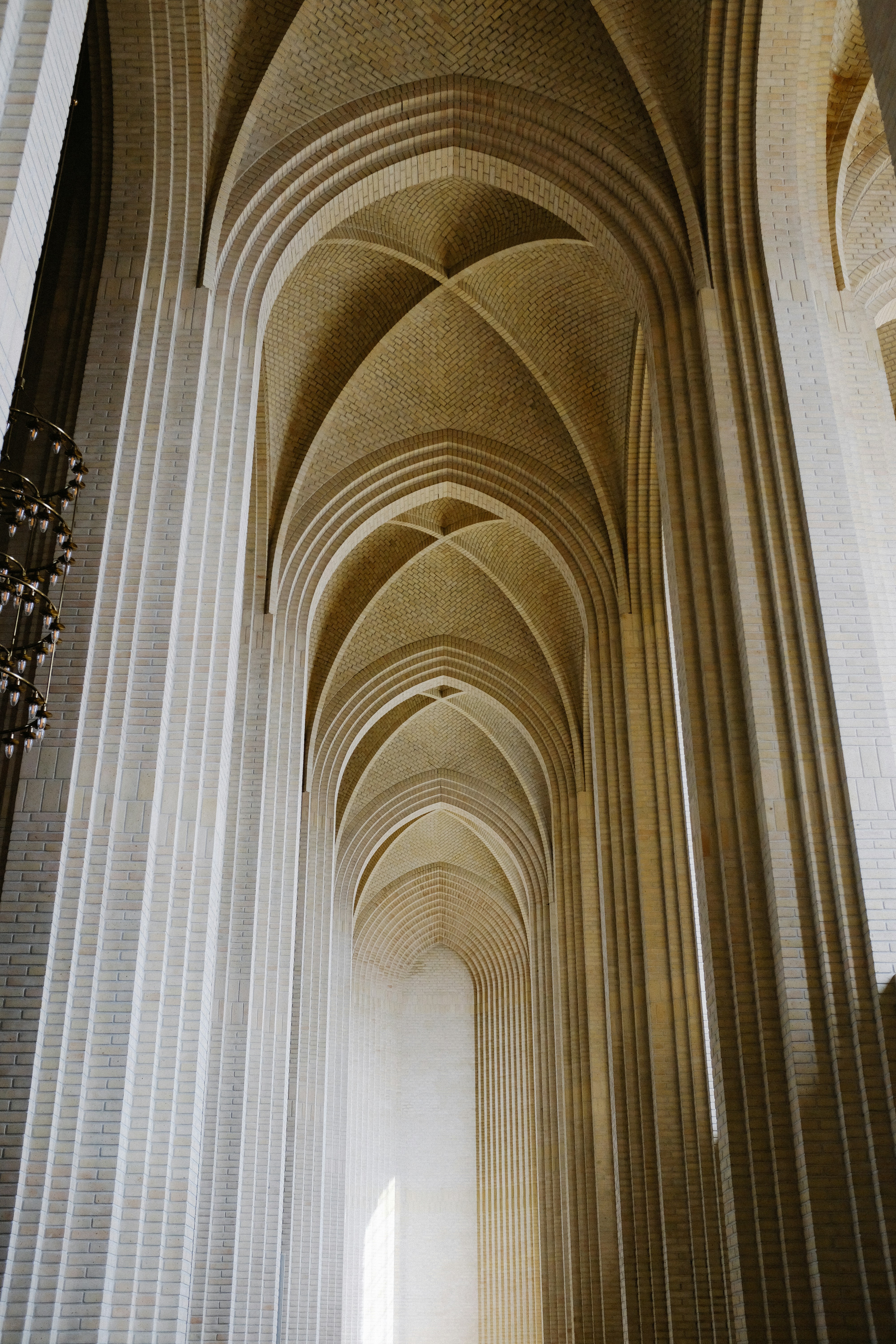 Photo by adrienolichon