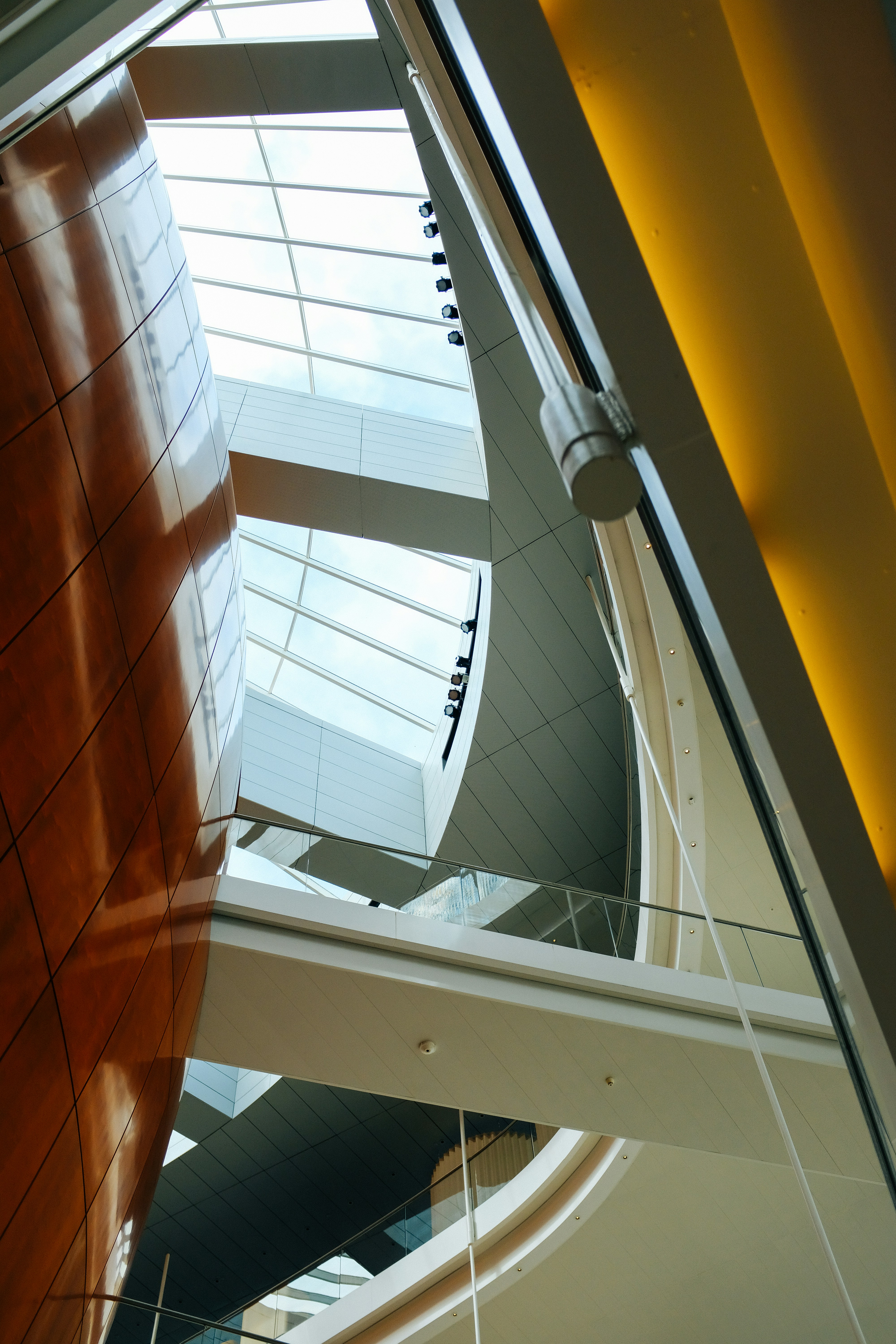 Photo by adrienolichon