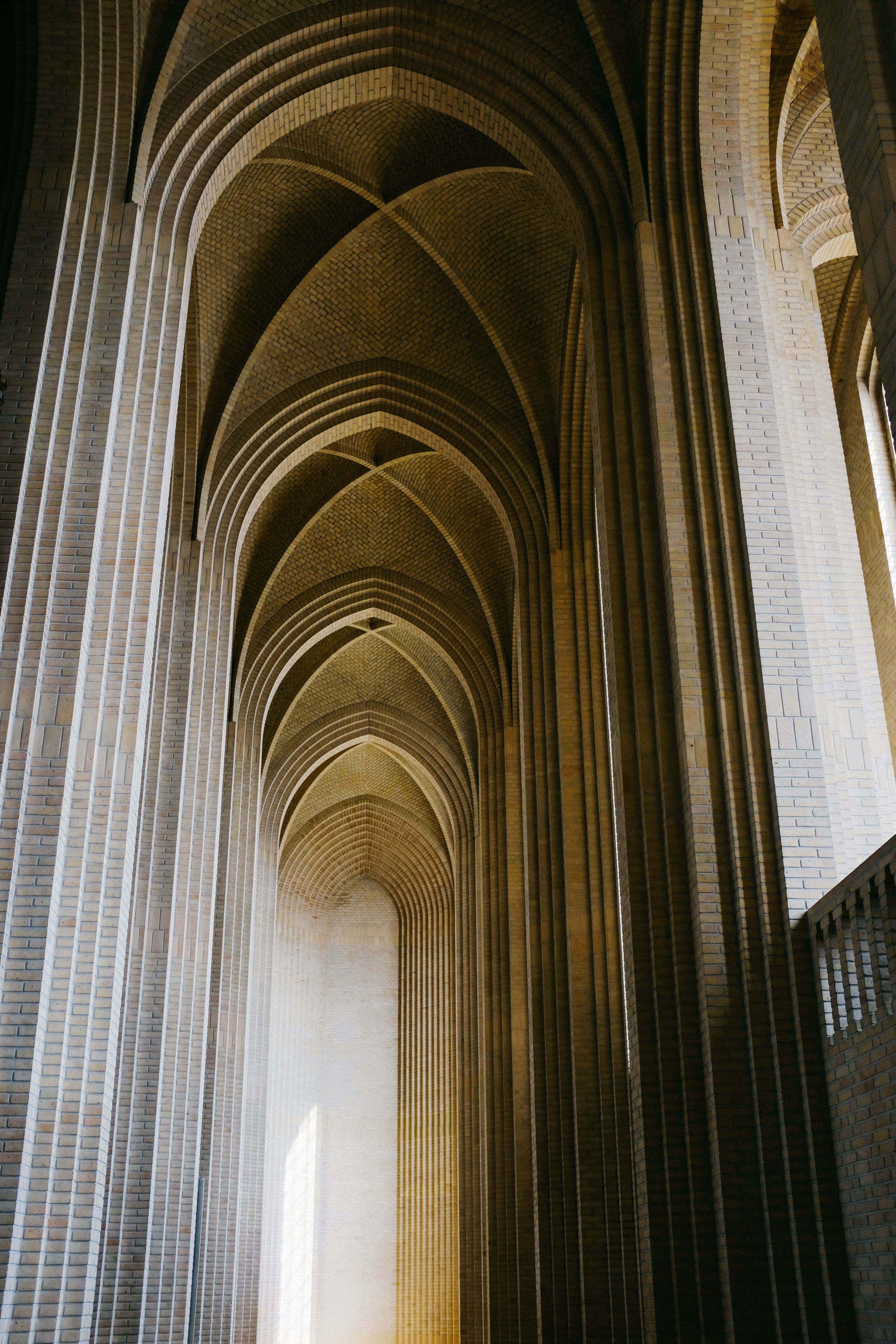 Photo by adrienolichon