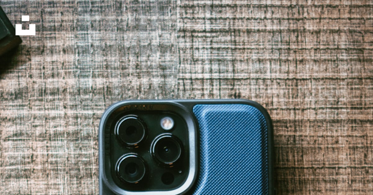 A black rectangular device photo – Free Iphone Image on Unsplash