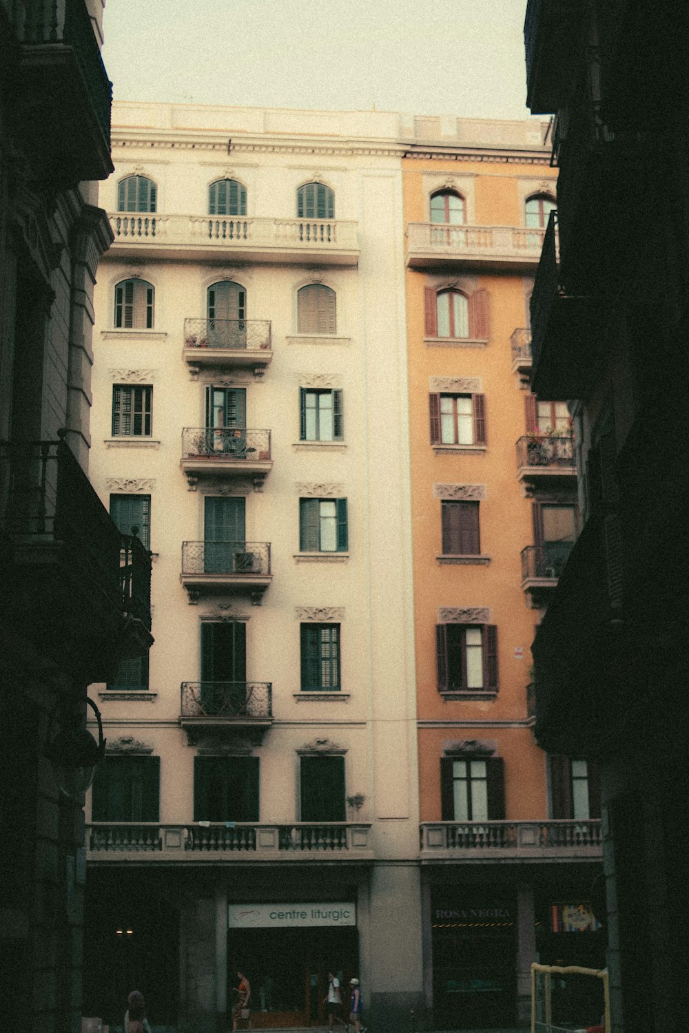 a building with many balconies