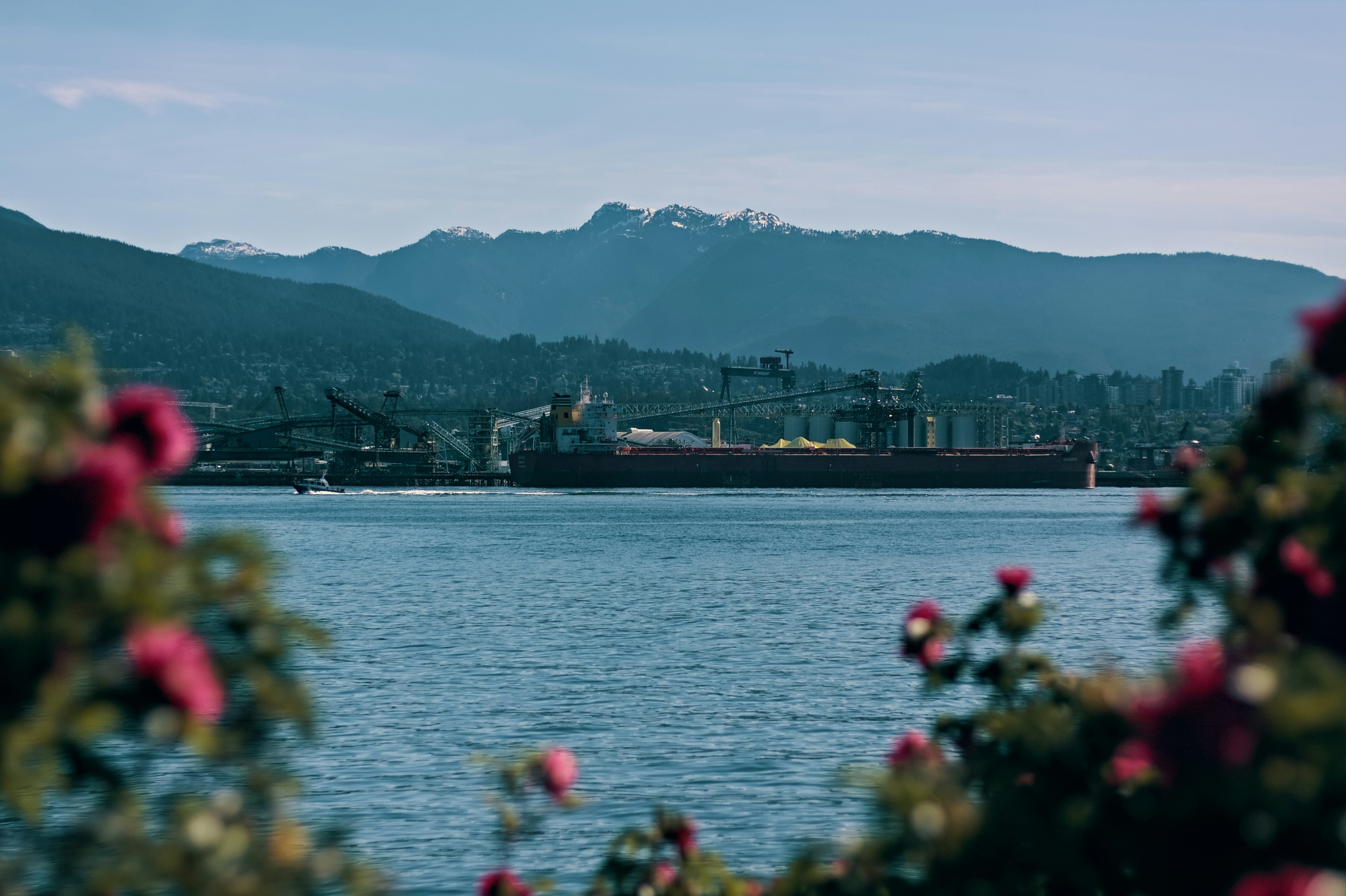Vancouver skyline LinkedIn background
