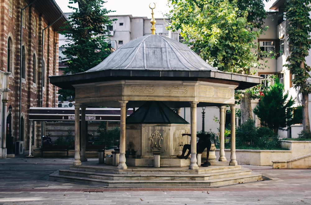 a building with a dome roof