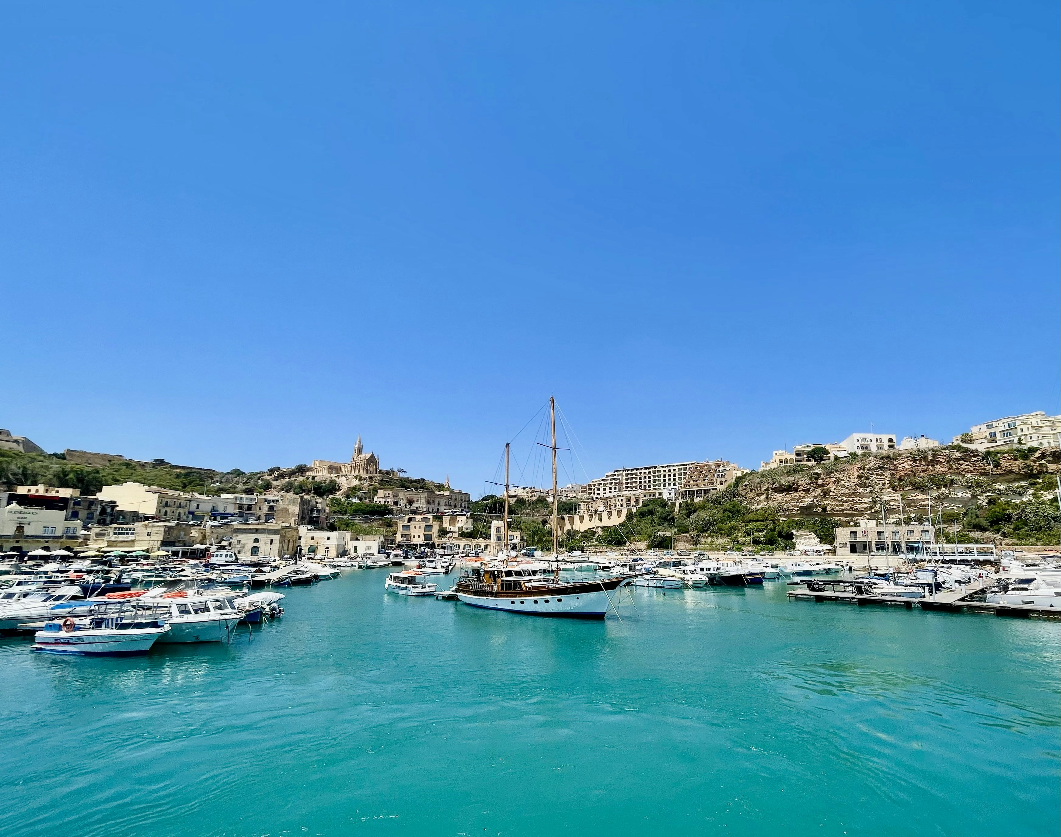 Stay online in the Malta with a prepaid eSIM from eSIMlii. Instant activation, no roaming charges, and reliable coverage.