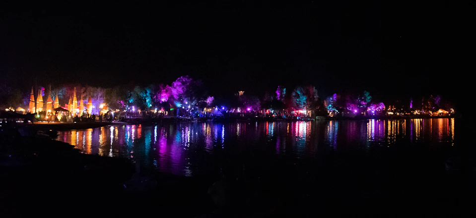 a city skyline at night