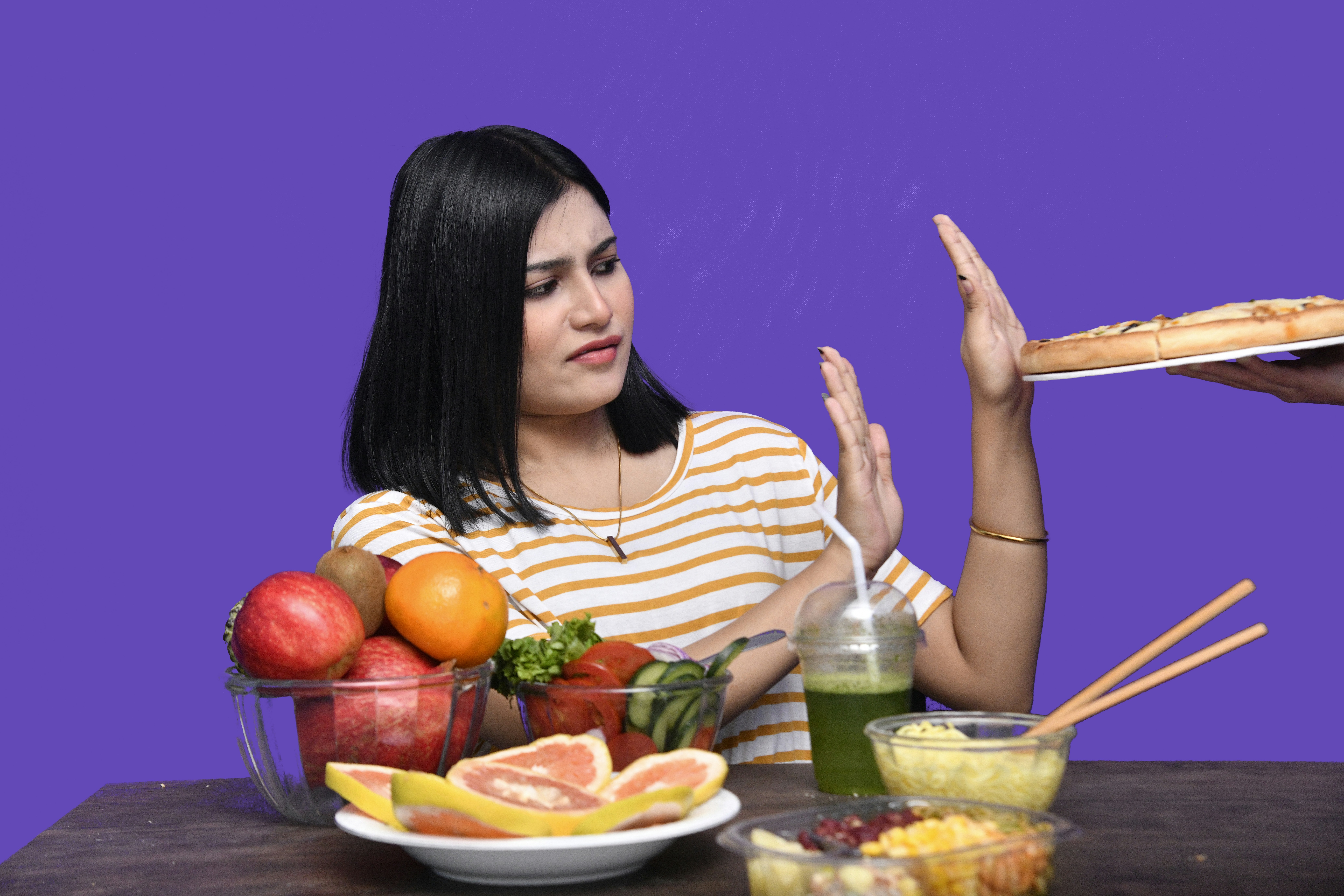 Navigating Social Situations on a Low-Oxalate Diet: 6 Proven Tips
