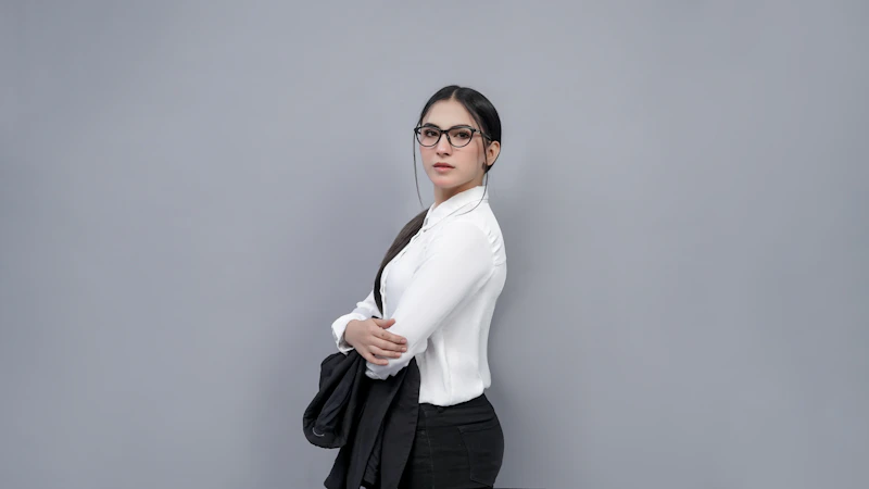 A discerning Canadian Sugar Mommy, insightful and perceptive