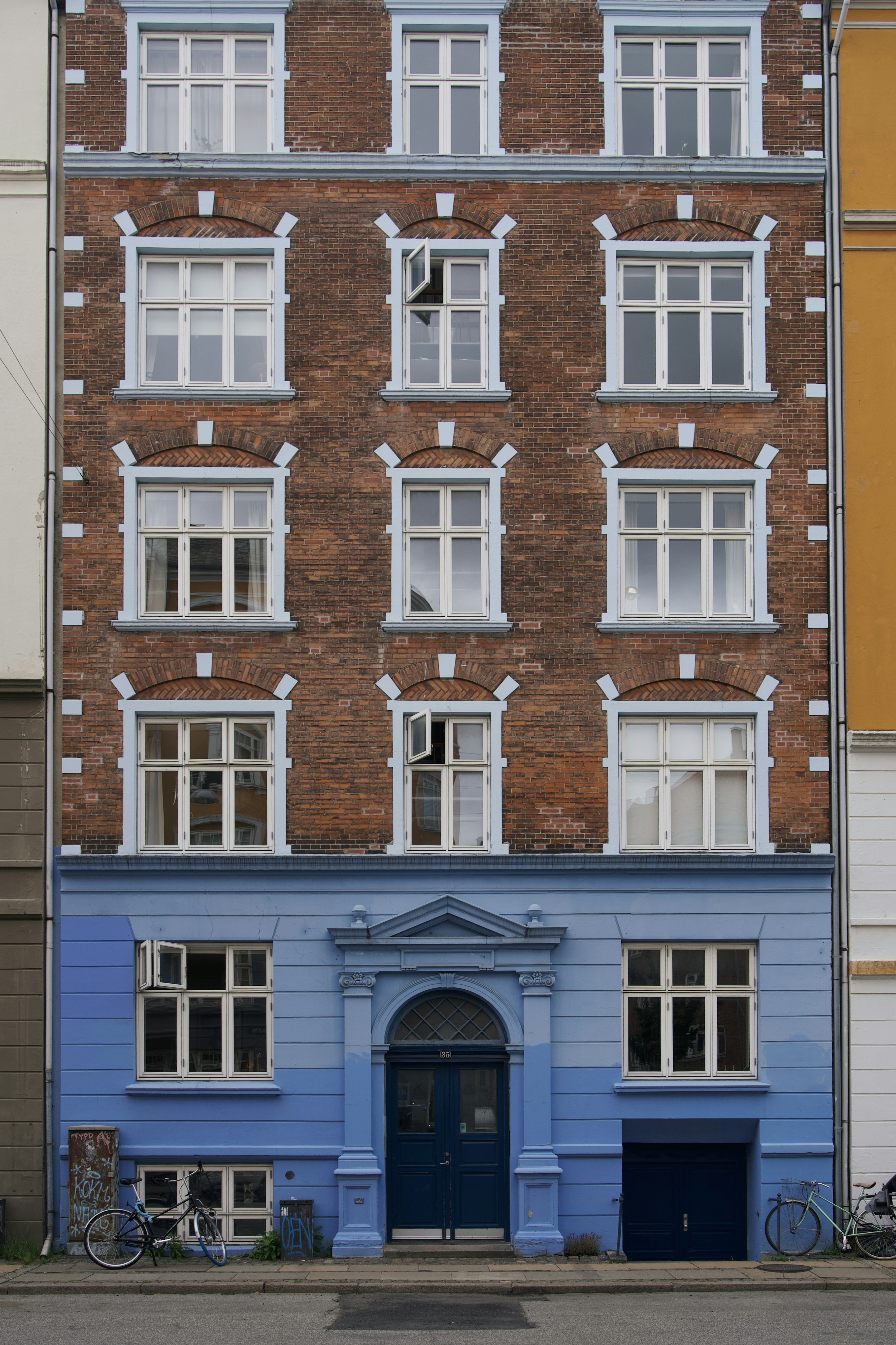 a building with a blue door