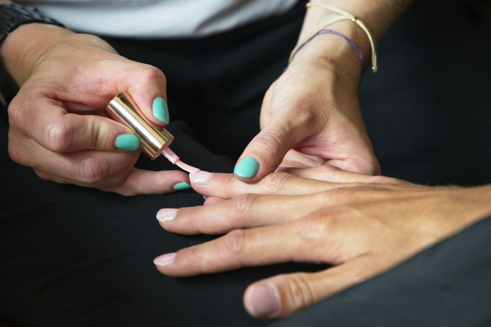 Pearl Lash Bar photo