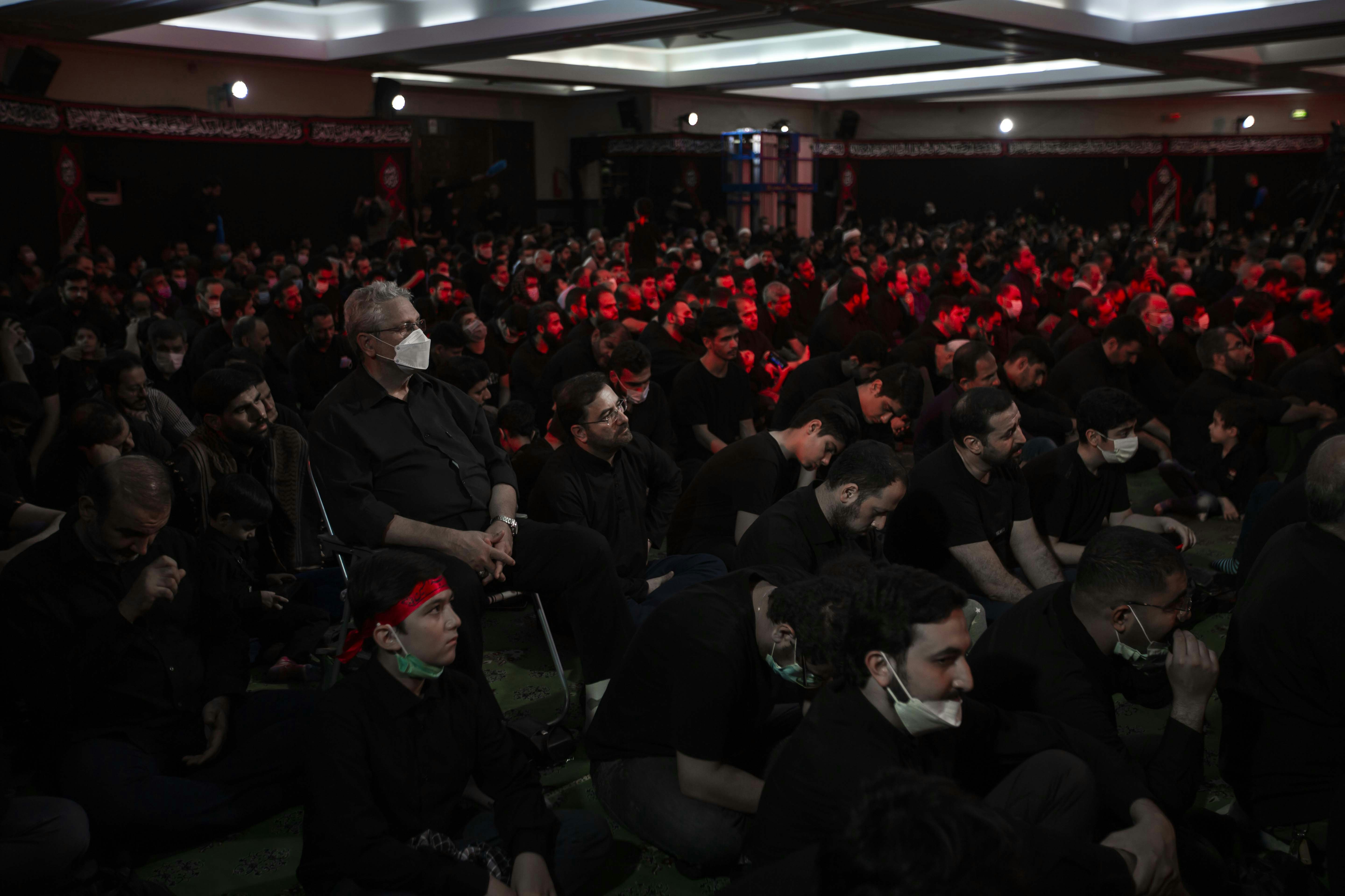 Gaming community crowd