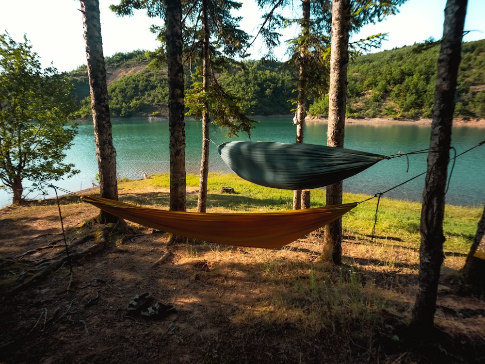 a table on a dock by a lake