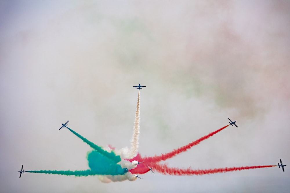 airplanes flying in formation