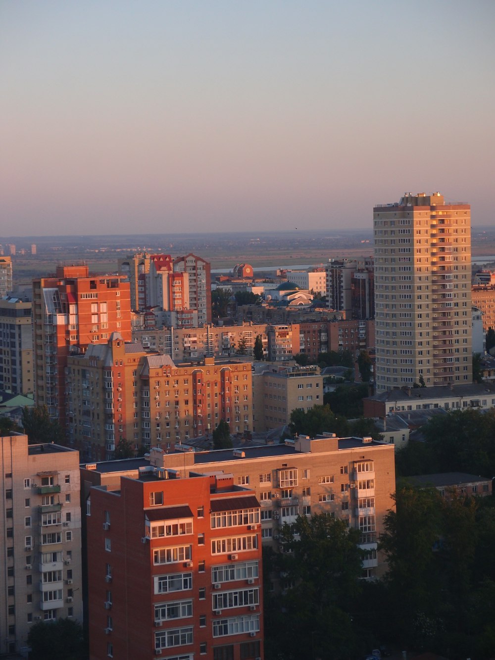 a city with many buildings