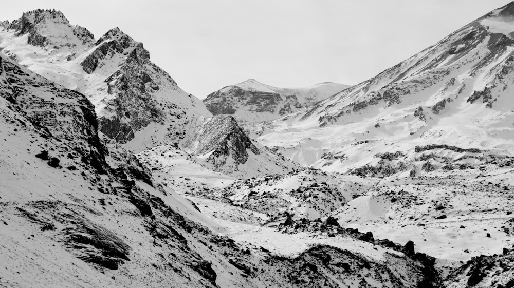 雪山岳地帯