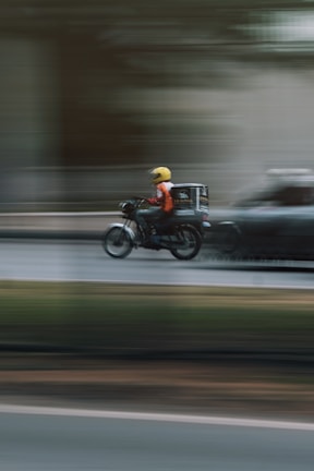 Precisa de um motoboy em Santo André? Agilidade e eficiência na sua entrega!