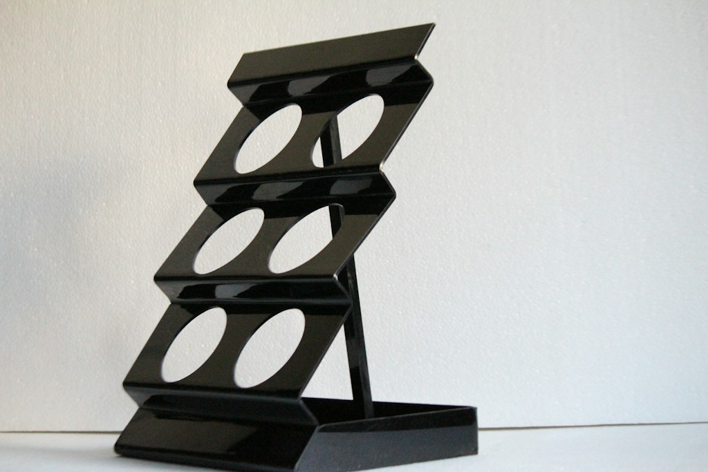Stand Display Minimalis