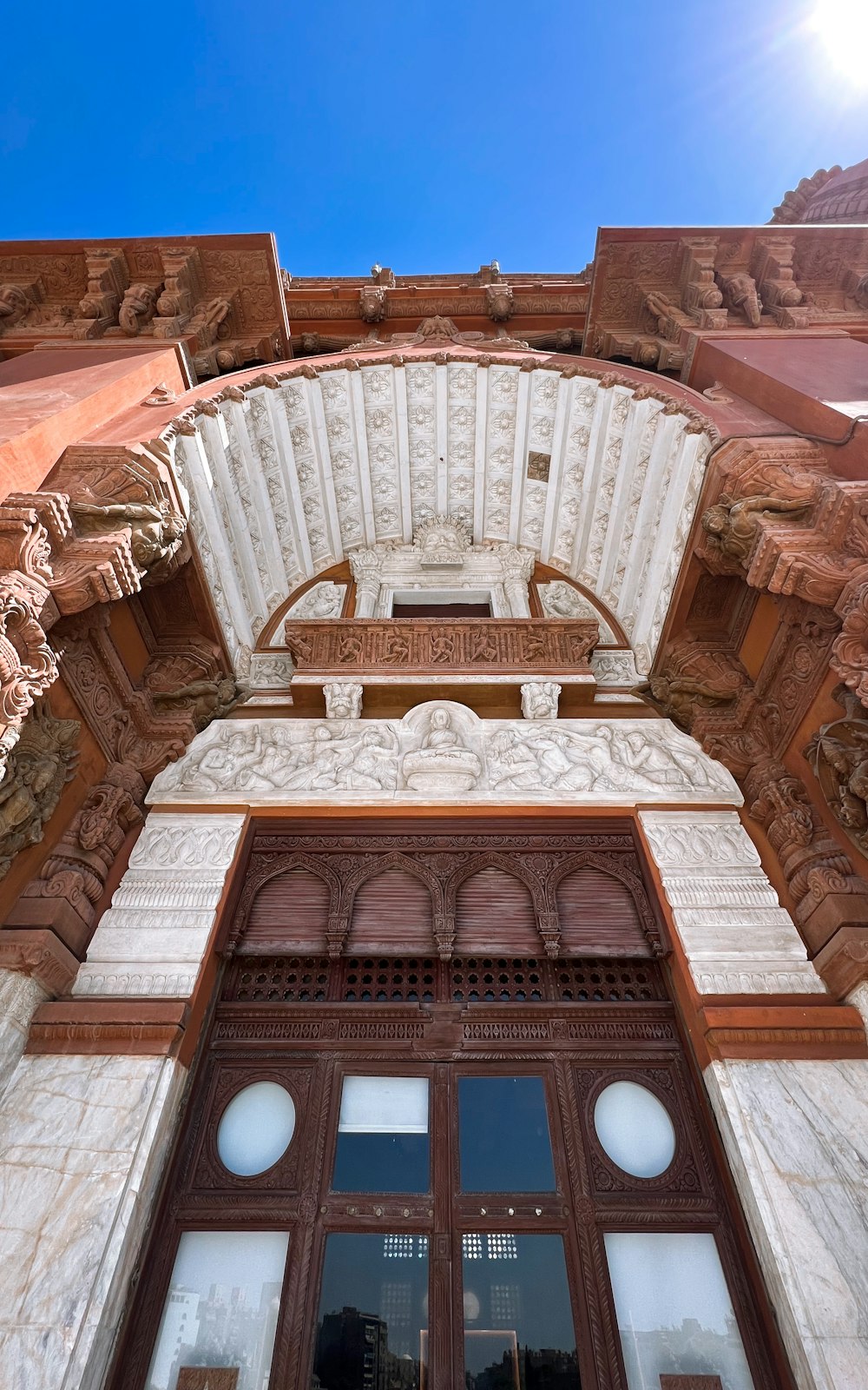 a building with a large balcony