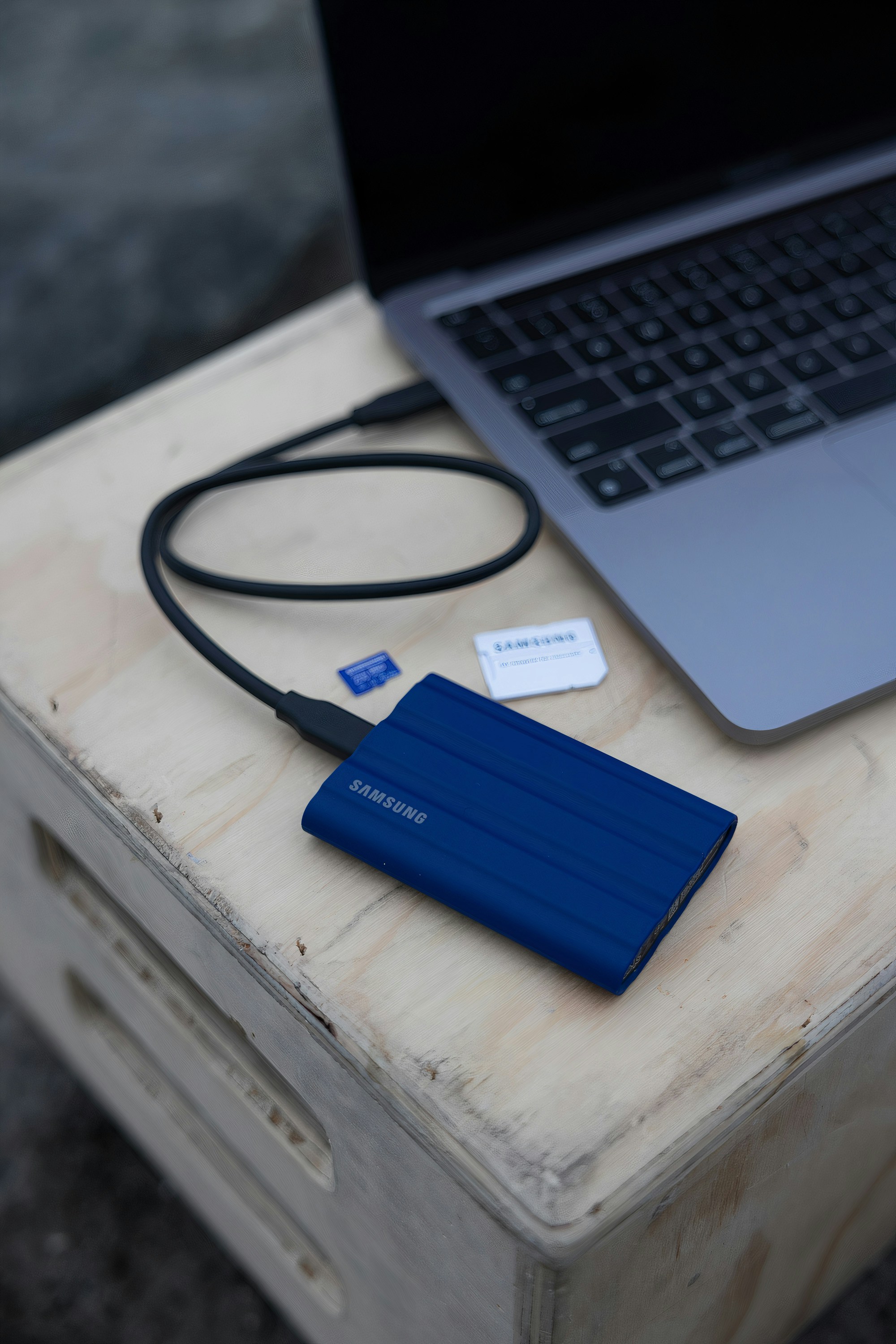 photo-1659543038829-45699eb12b5d?ixid=M3wxMjA3fDB8MXxzZWFyY2h8MTg0fHxNZW1vcnl8ZW58MHx8fHwxNzU0NDkxOTUzfDA%5Cu0026ixlib=rb-4.1.0