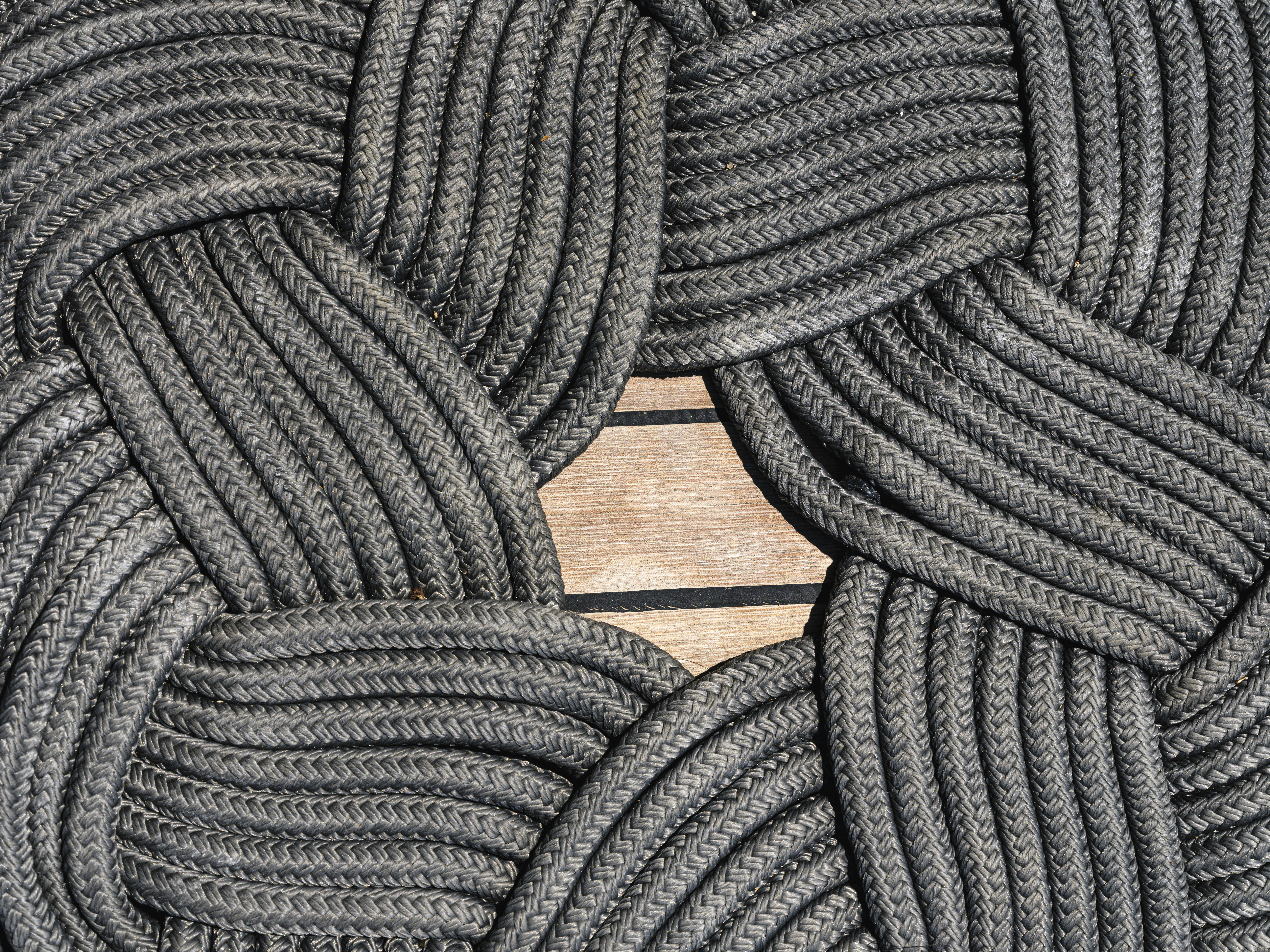 A close-up of some ropes photo – Free Rope knots Image on Unsplash