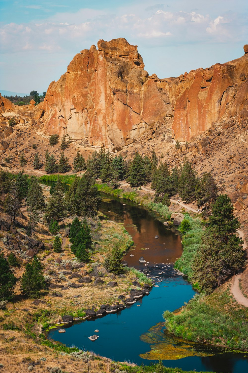 a river running through a canyon