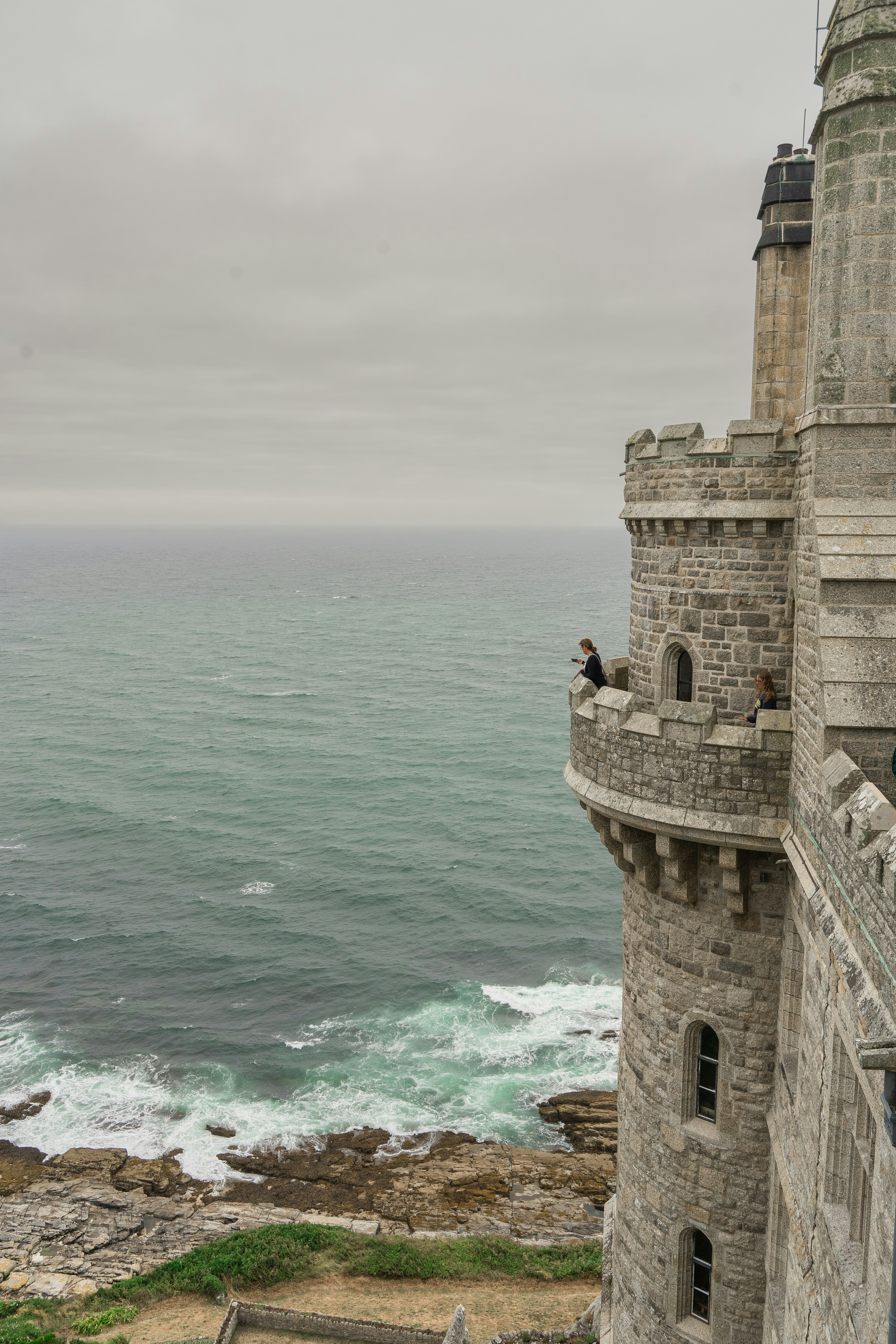 Photo by benjaminelliott