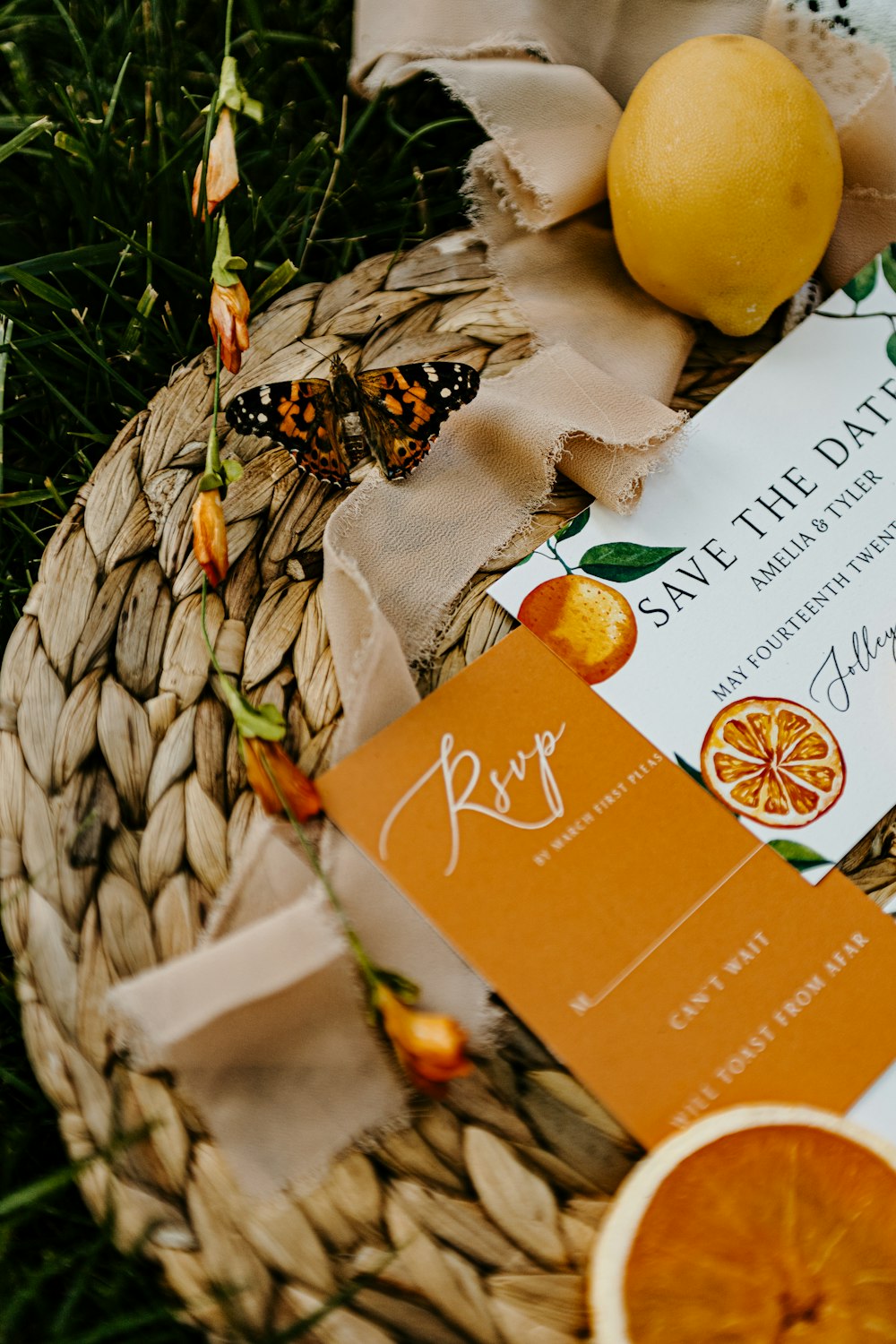 a pineapple with oranges and a note