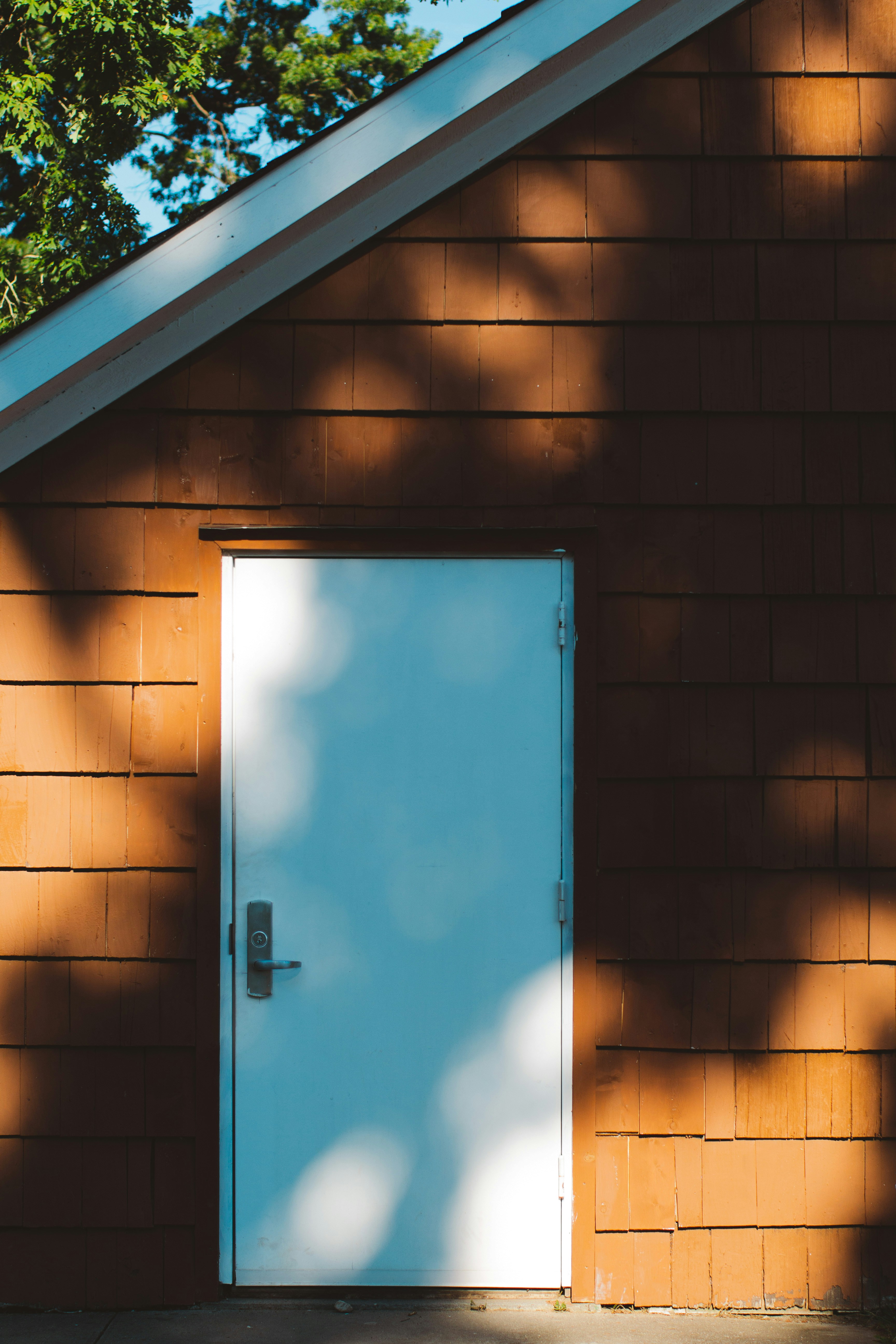 Photo by emmanuelphaeton