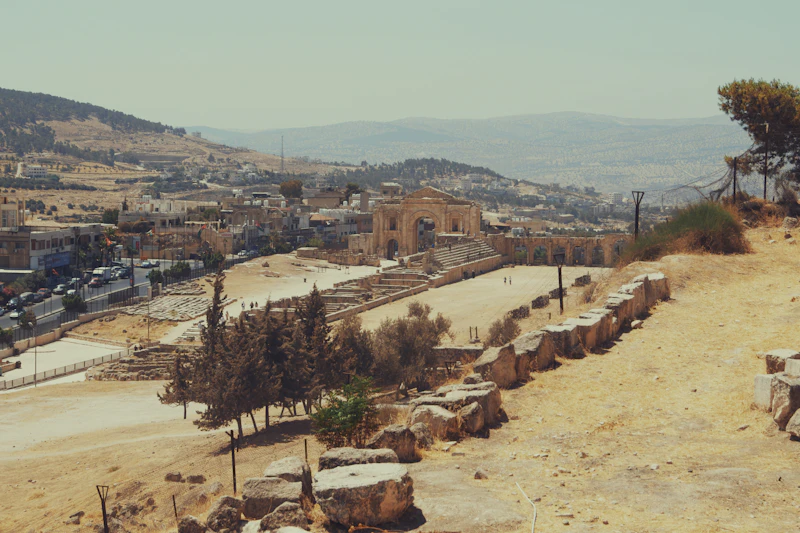 Best Glamping Spots Near Jerash for a Night Under the Stars