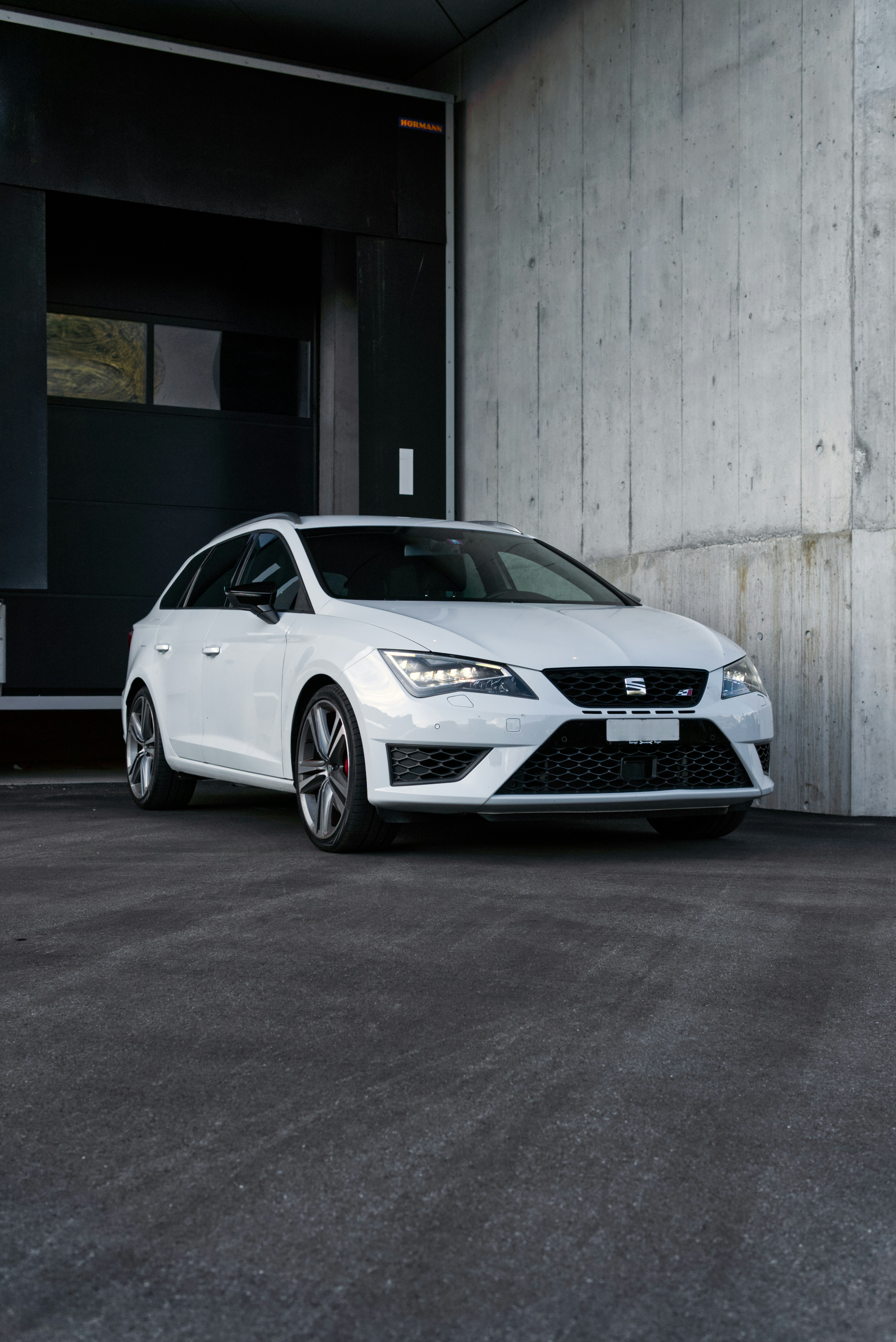 Get the Best Deal: Sell Modified Seat Leon Cupra 280 Today