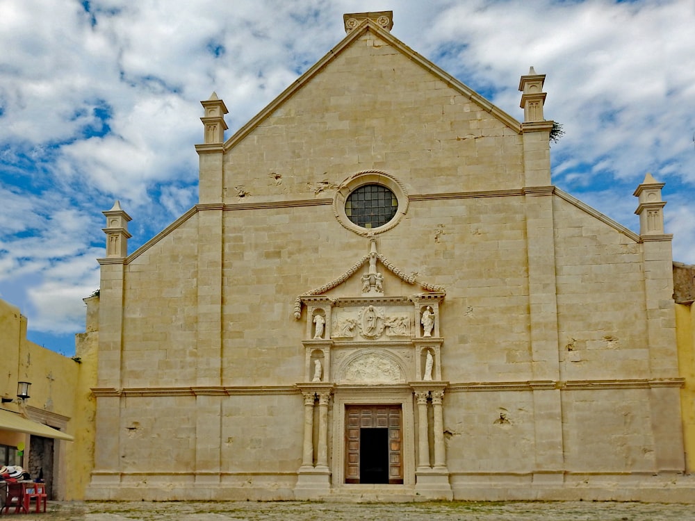 a building with a large arched window