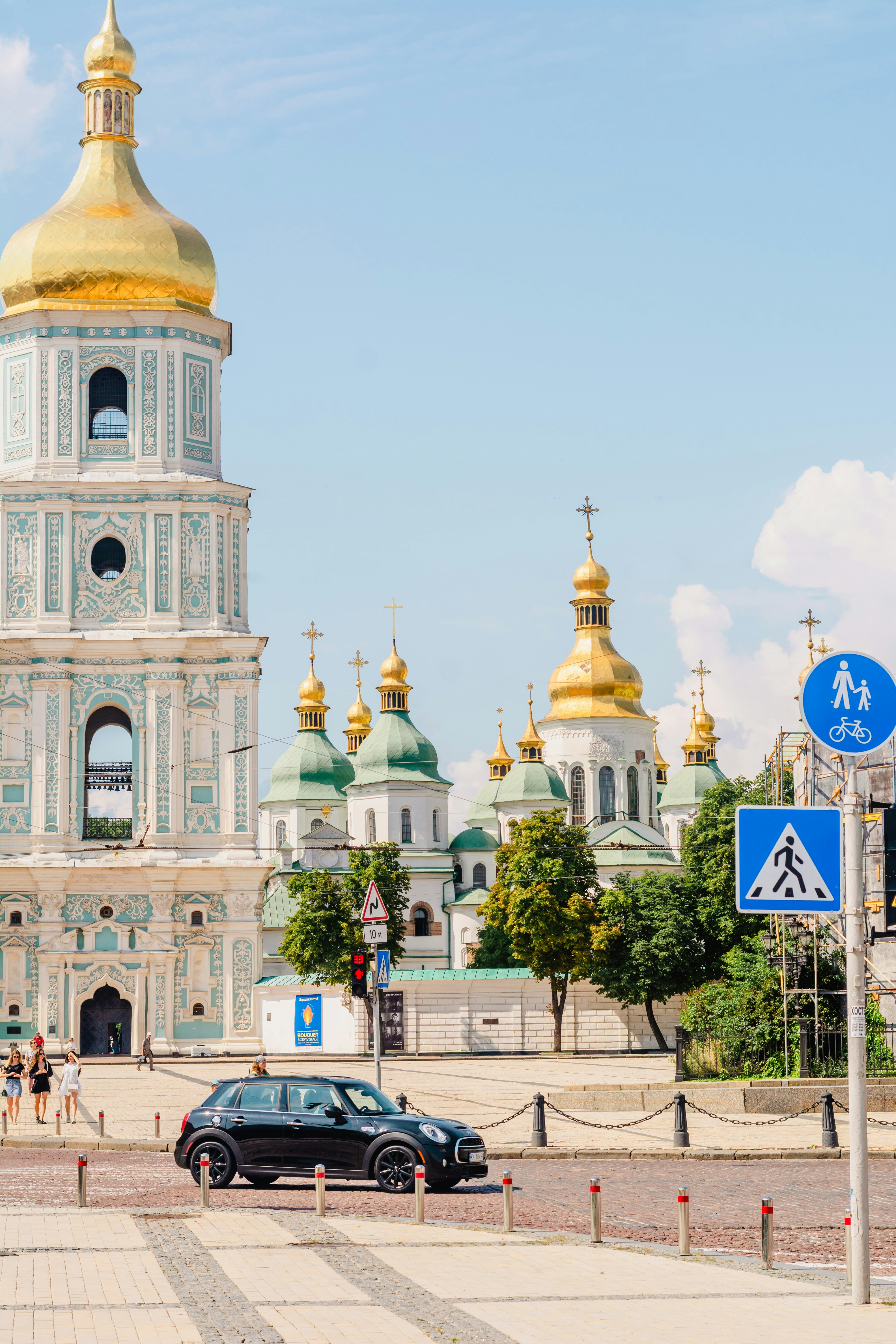 Photo by eugenivy_now