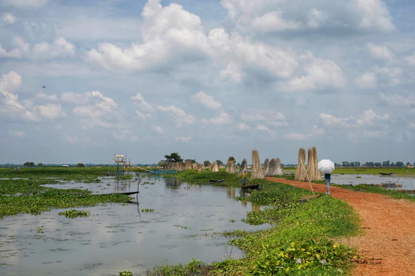 The wetland village at Satjelia