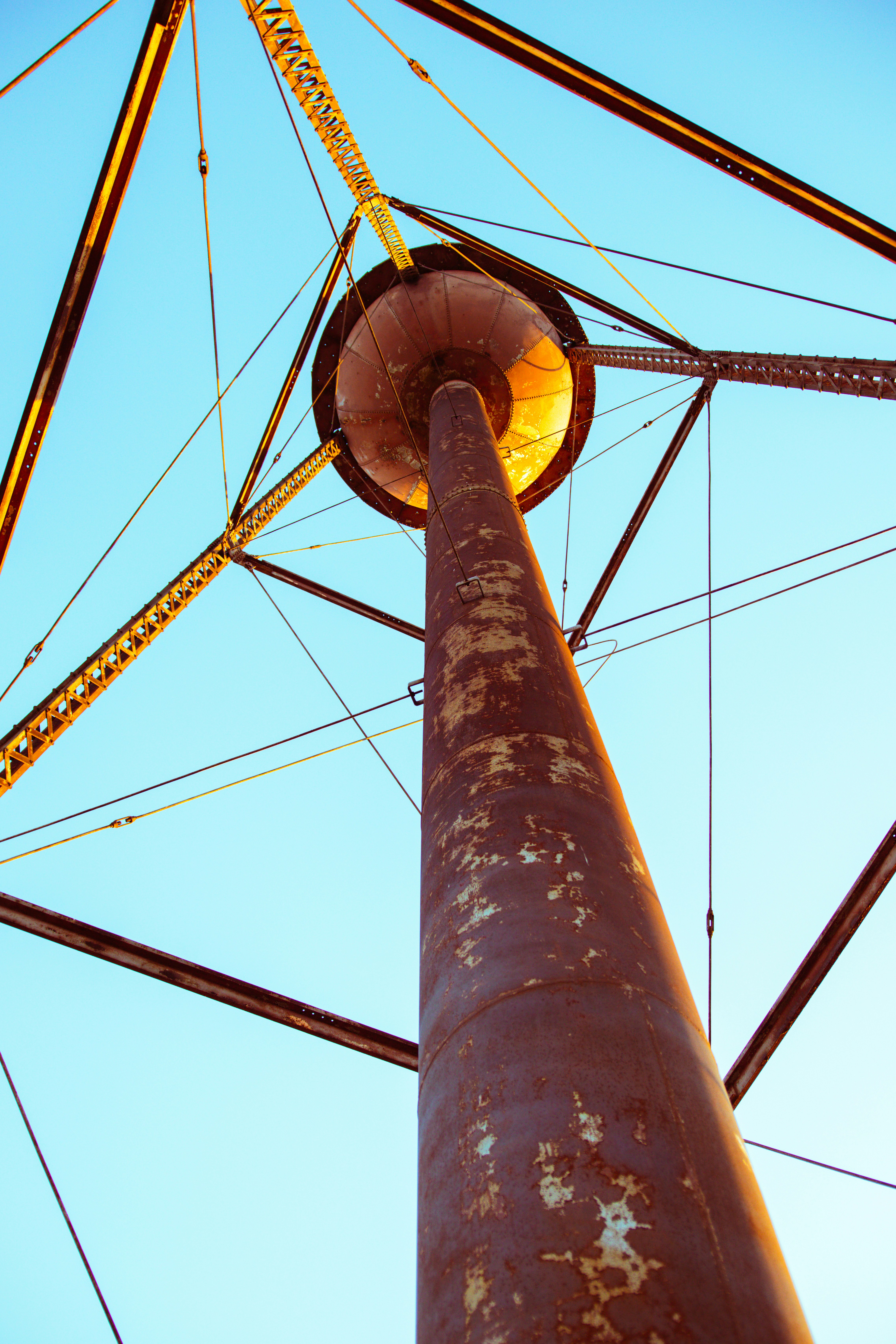 photo-1660011313380-53dbf3ab7509?ixid=M3wxMjA3fDB8MXxzZWFyY2h8MjB8fGhpZ2glMjBzdGFrZXxlbnwwfHx8fDE3Njc3MTA3ODJ8MA\u0026ixlib=rb-4.1.0