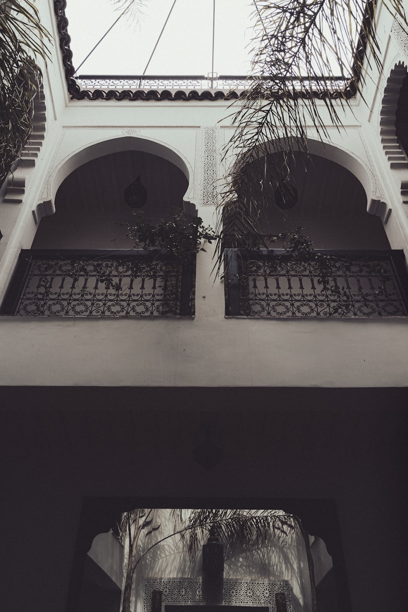 Façade intérieure — arches