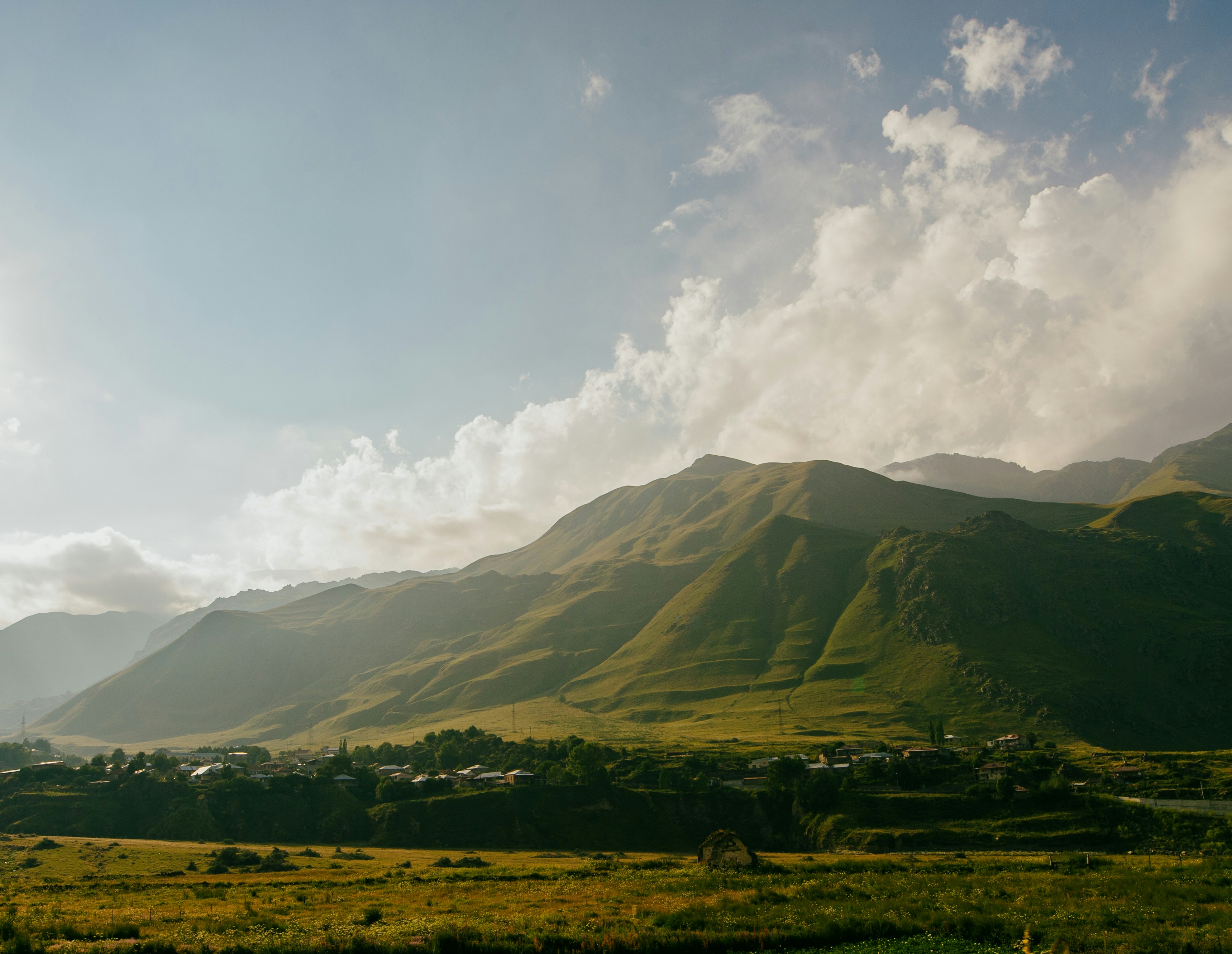 caucasus mountains landscape, wallpaper, Perang Armenia–Azerbaijan 2023: Eskalasi Terbaru 4
