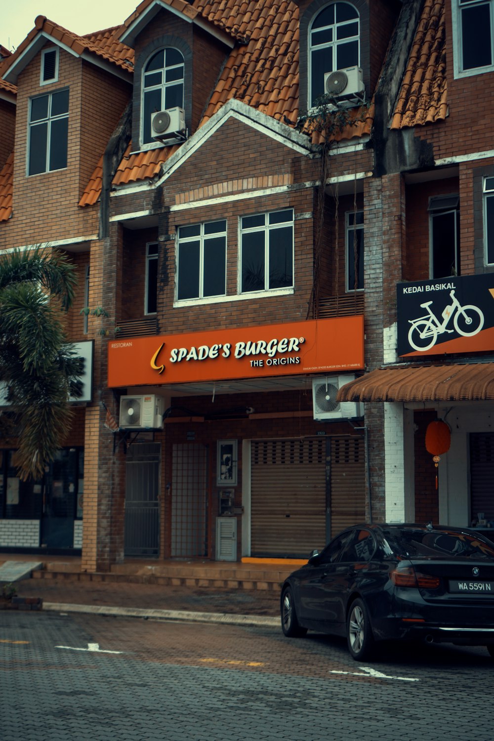 a car parked in front of a building