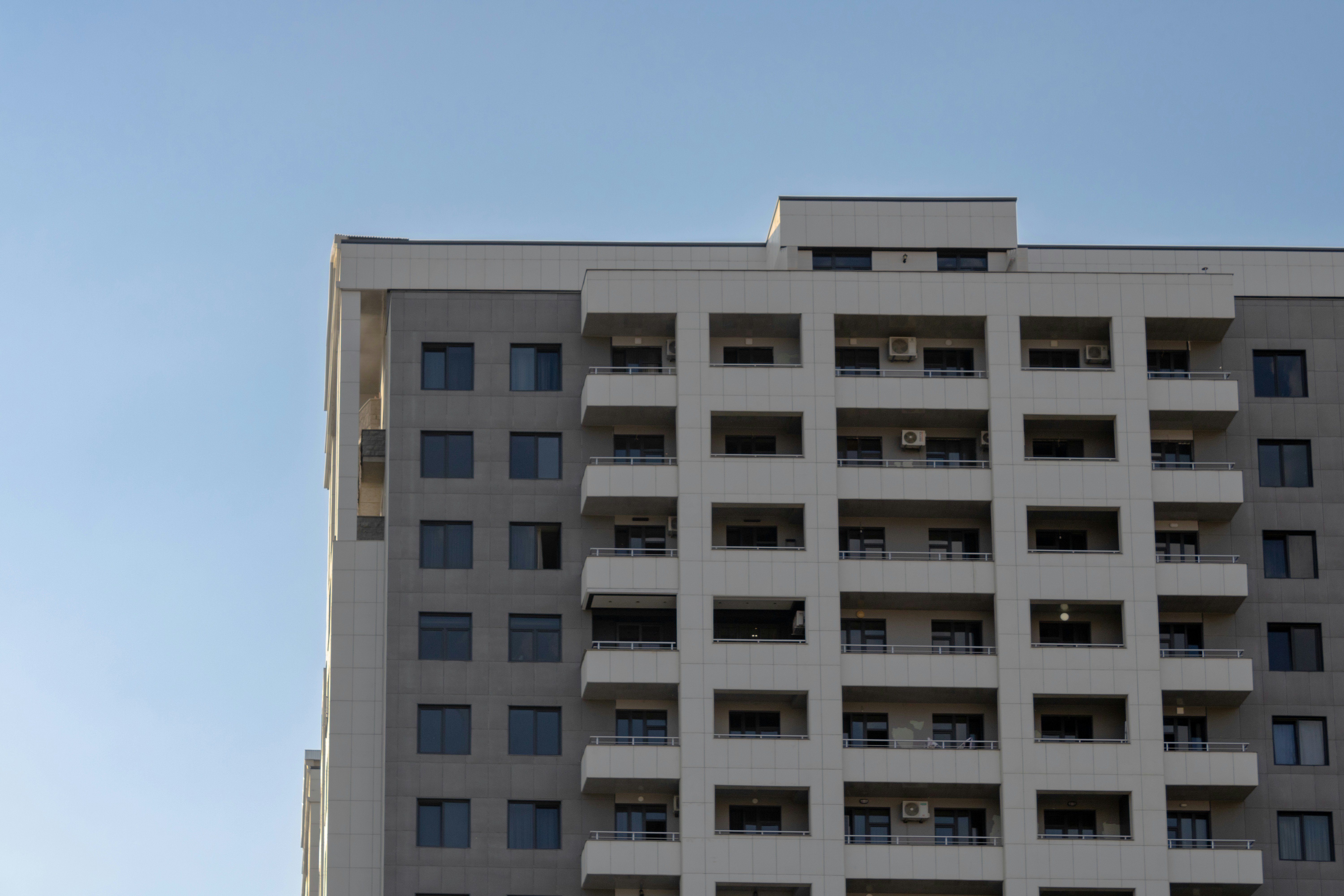 a building with many windows