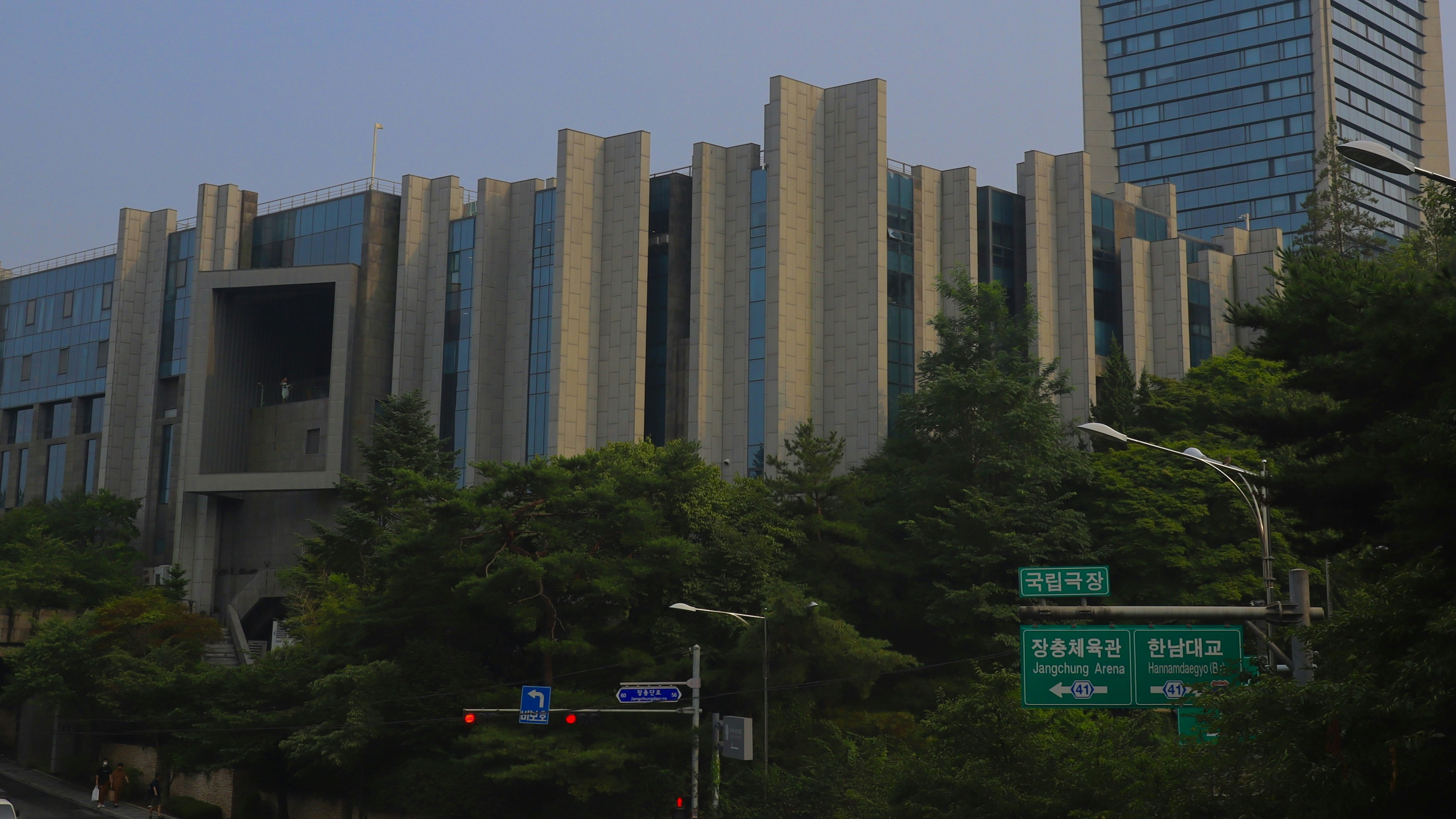 a city with tall buildings